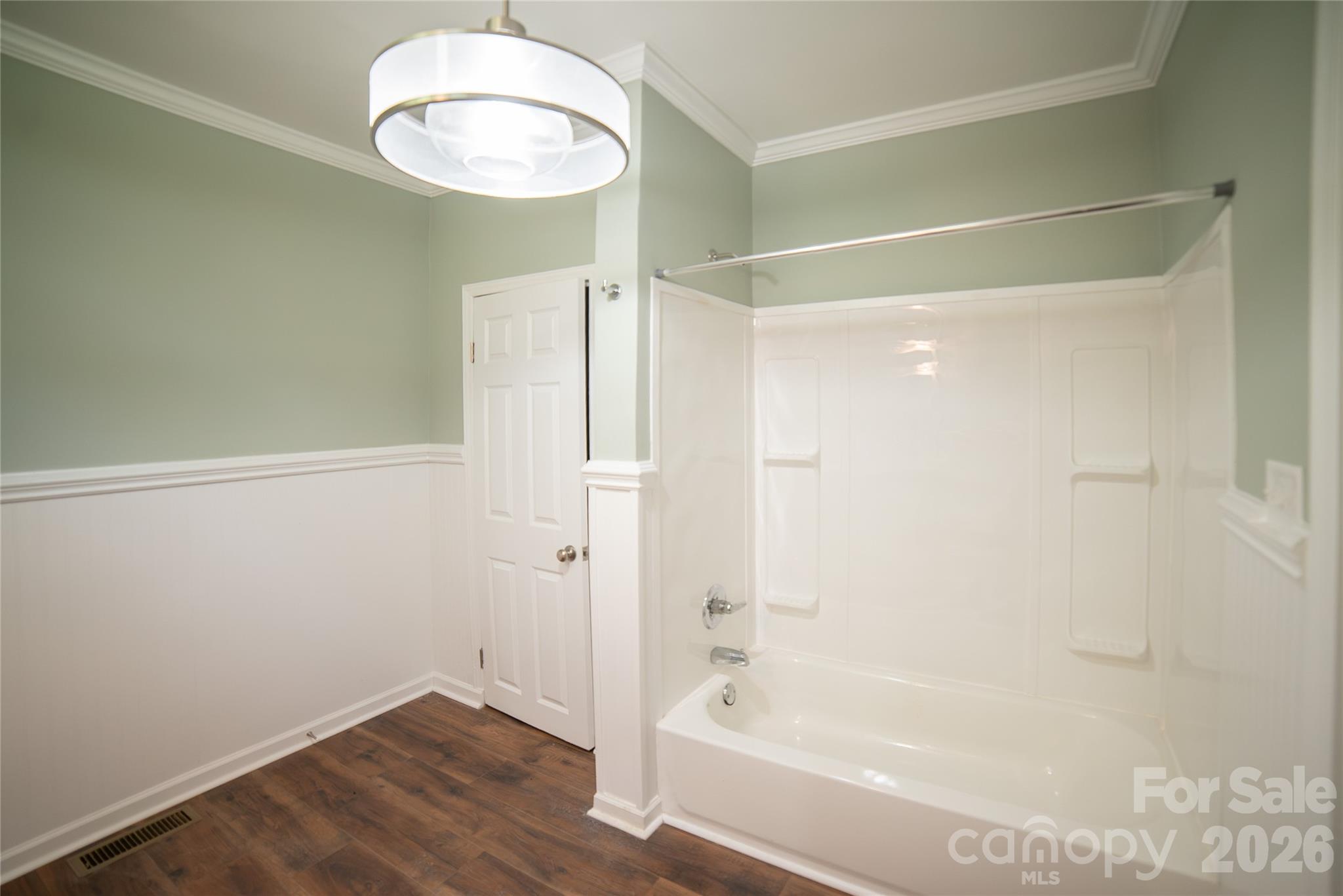 1240 Piedmont Drive NW — Lenoir