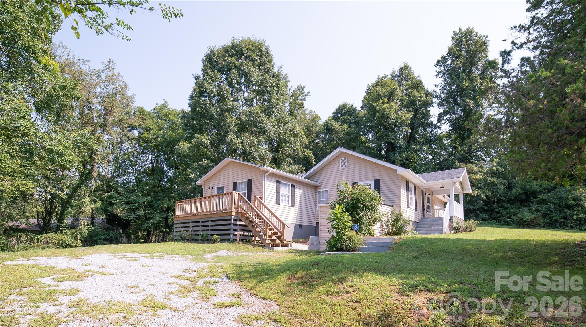 1240 Piedmont Drive NW — Lenoir