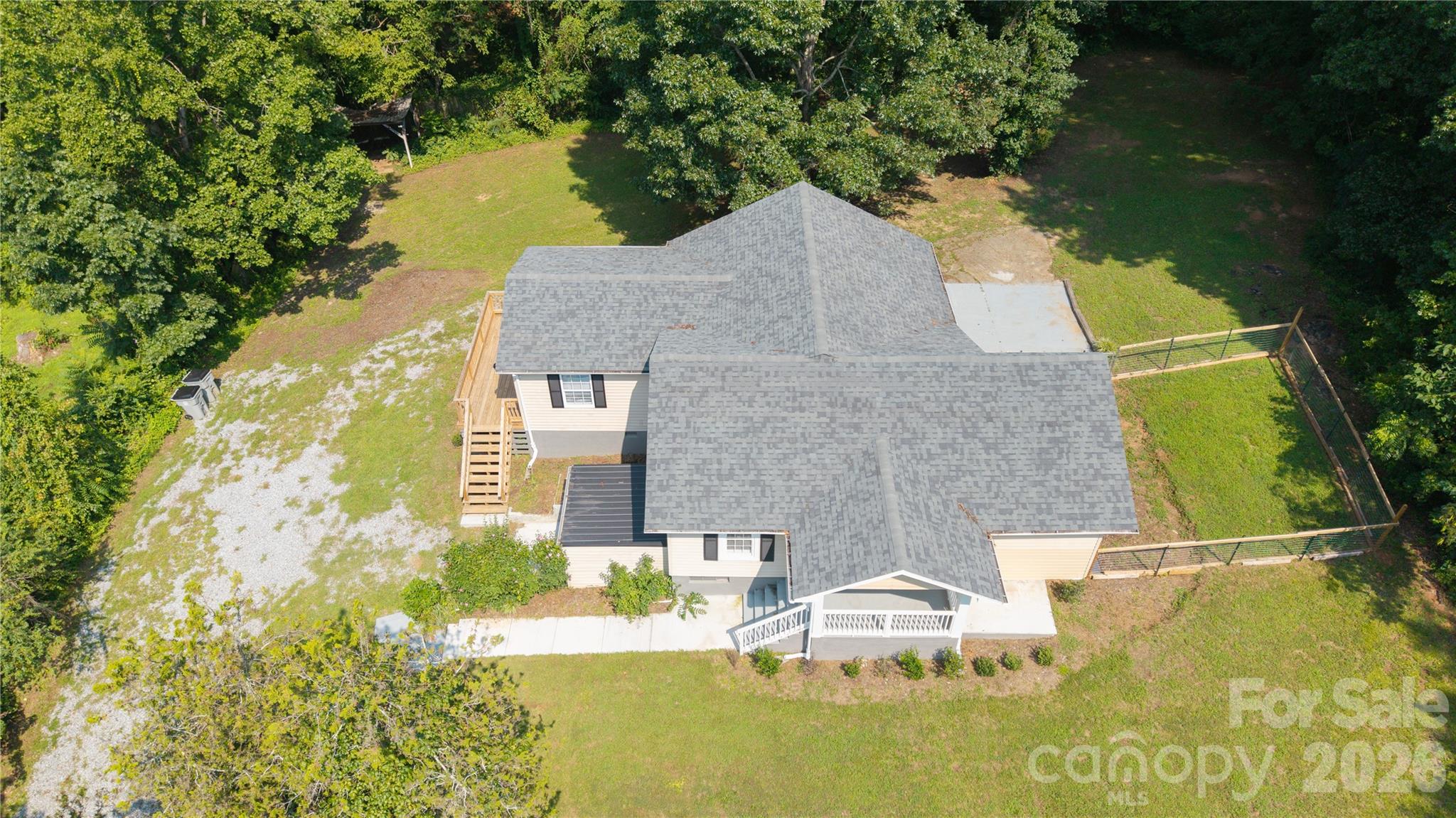 1240 Piedmont Drive NW — Lenoir