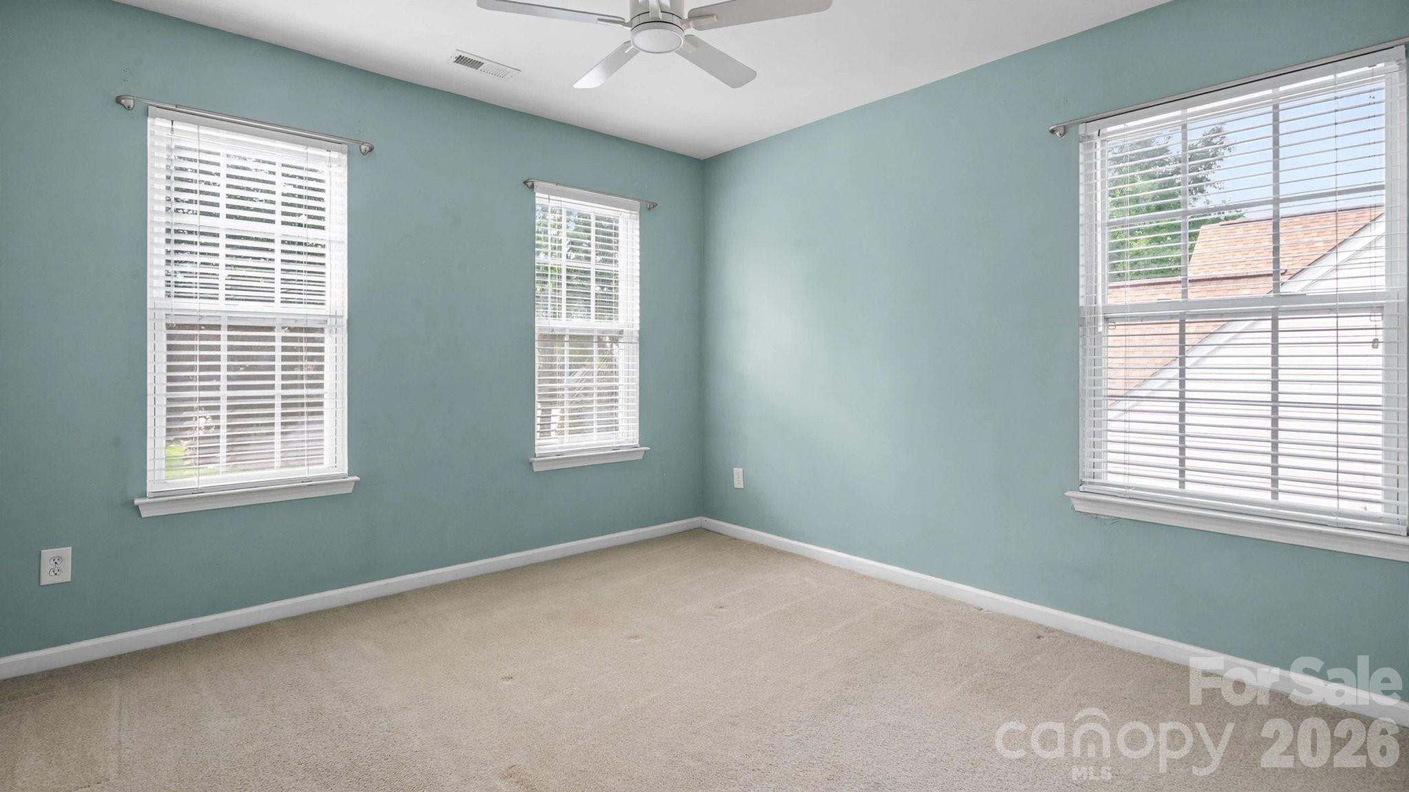 2429 Oakdale Creek Lane — Charlotte