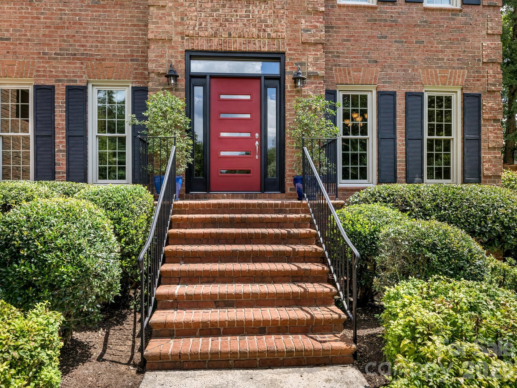 5402 Flowering Dogwood Lane — Charlotte