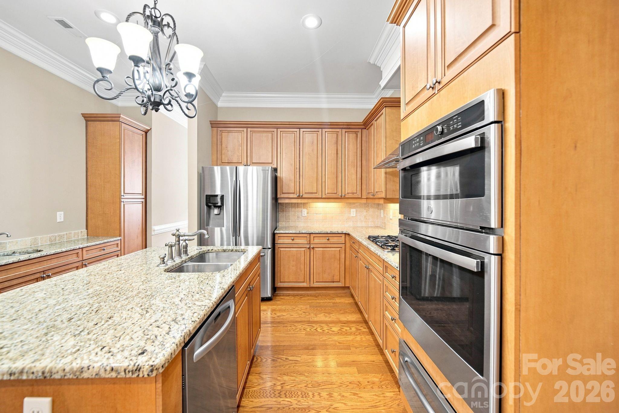 8813 Provence Village Lane — Charlotte