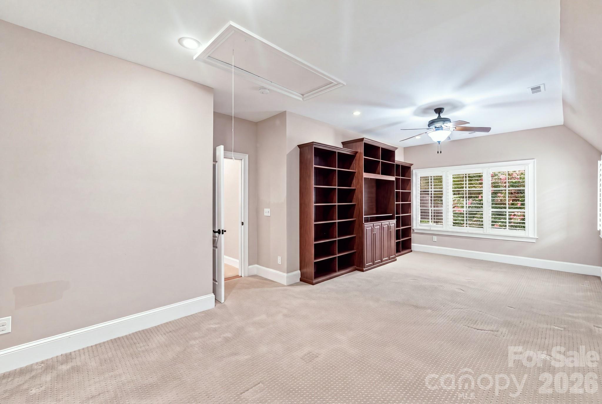 8813 Provence Village Lane — Charlotte