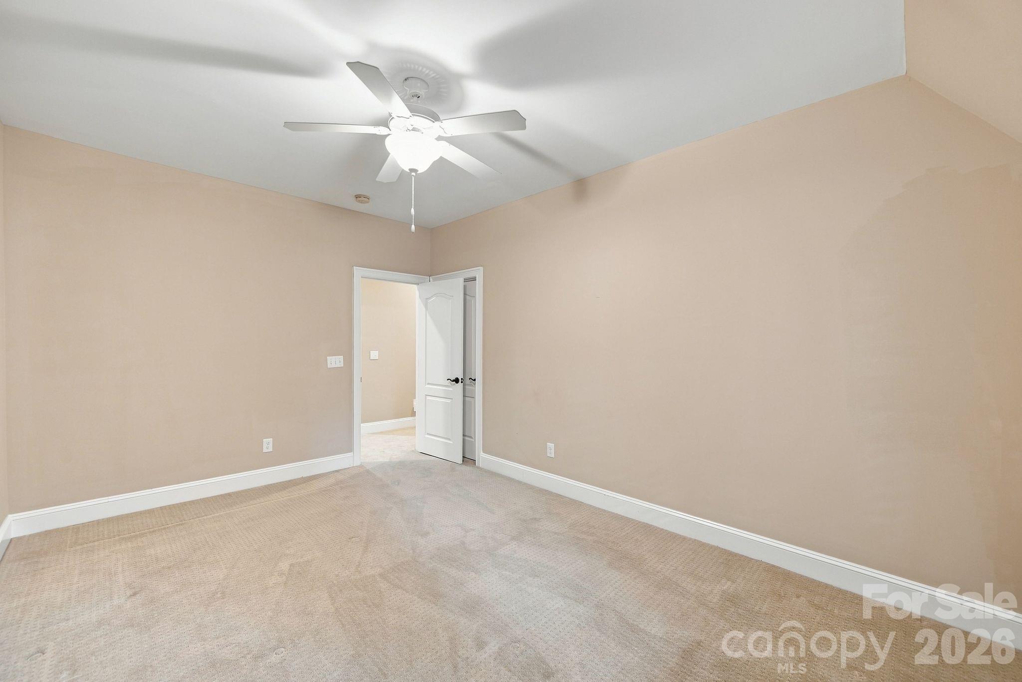 8813 Provence Village Lane — Charlotte