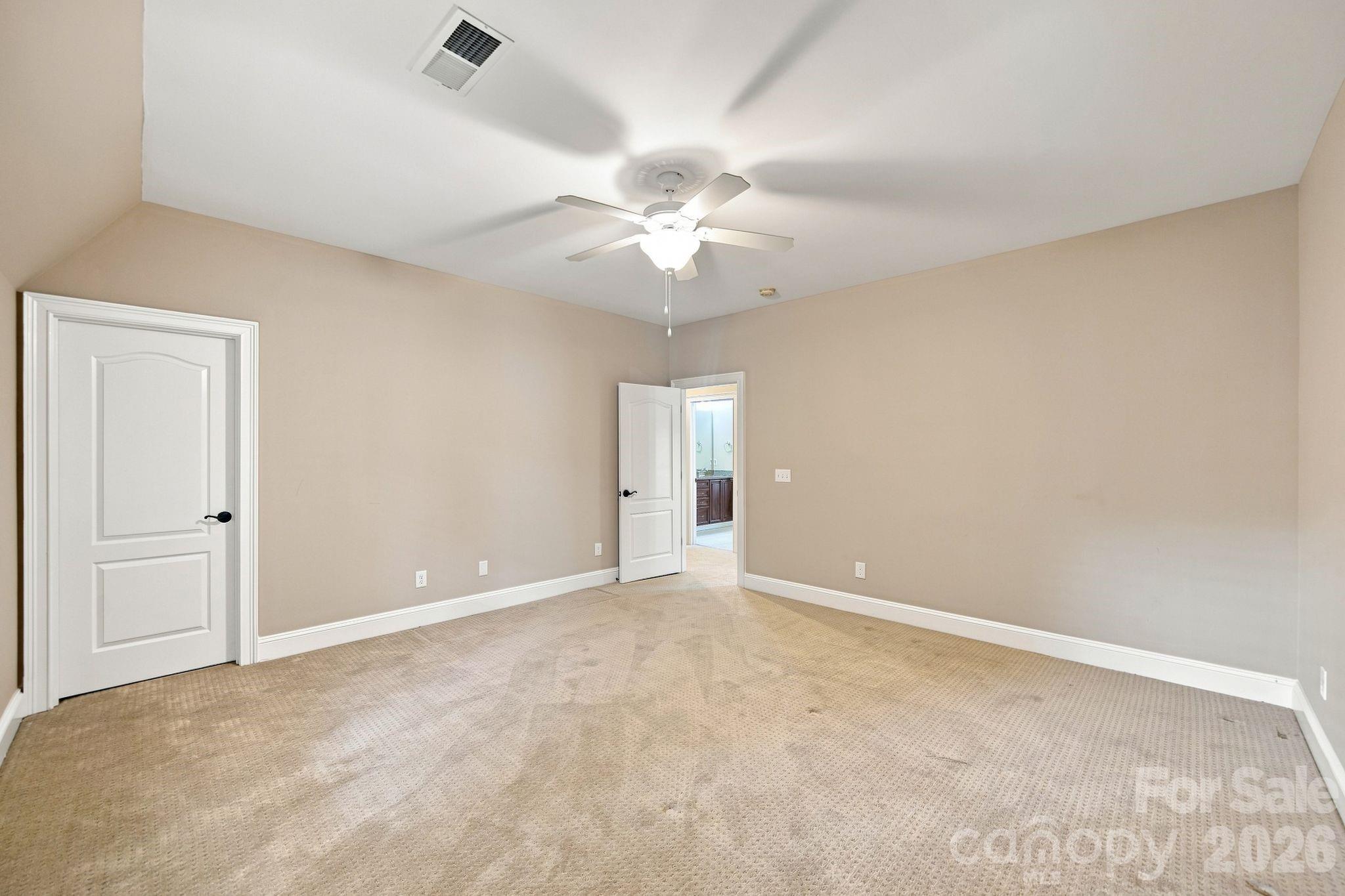 8813 Provence Village Lane — Charlotte