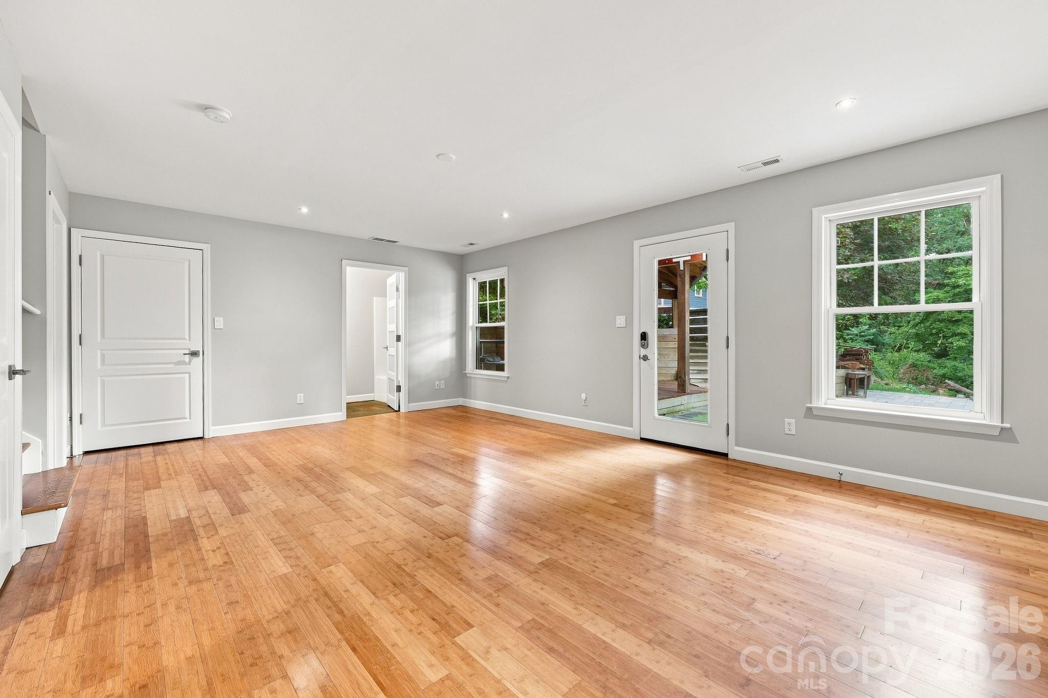 146 Courtland Avenue — Asheville