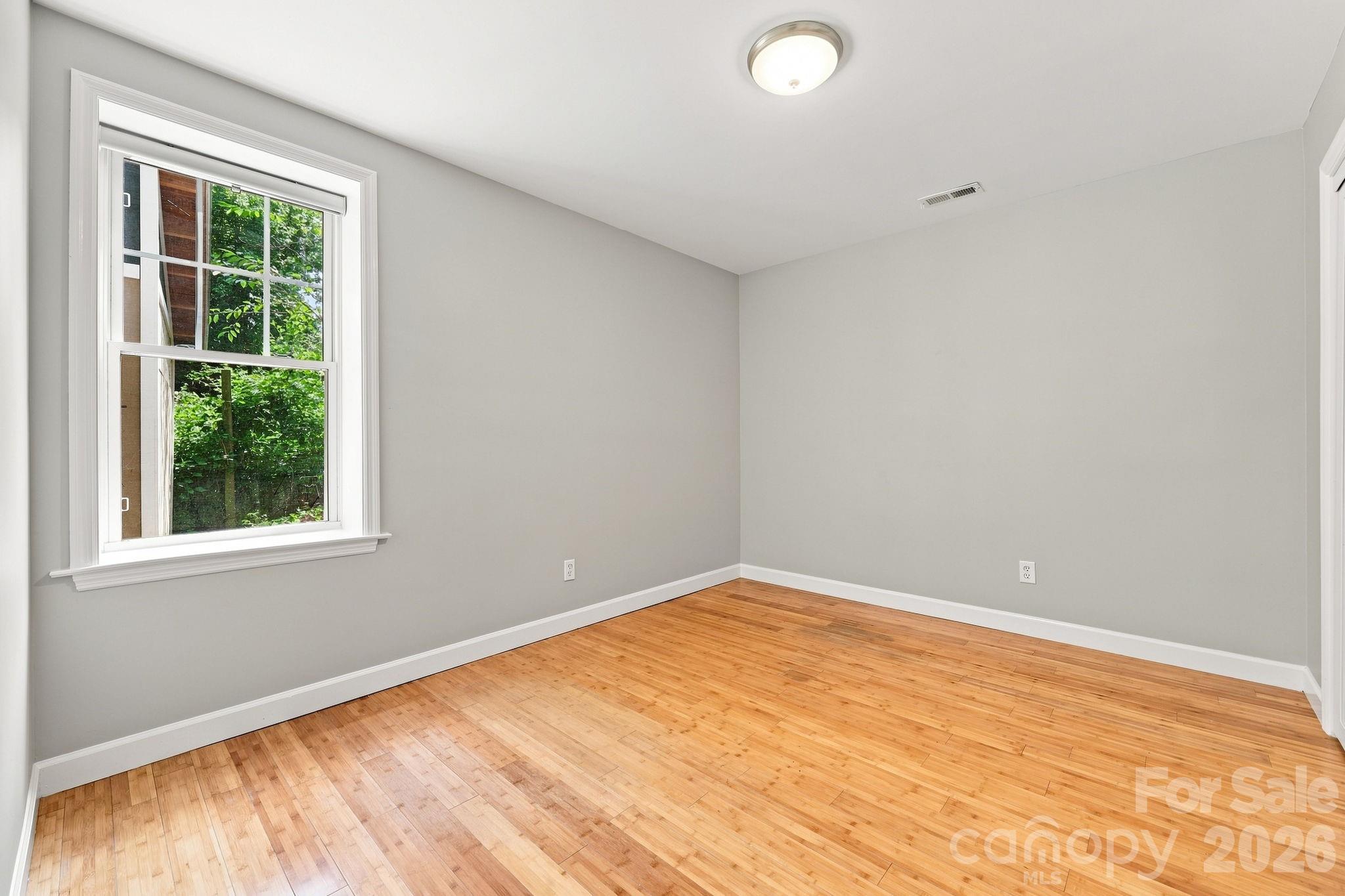 146 Courtland Avenue — Asheville