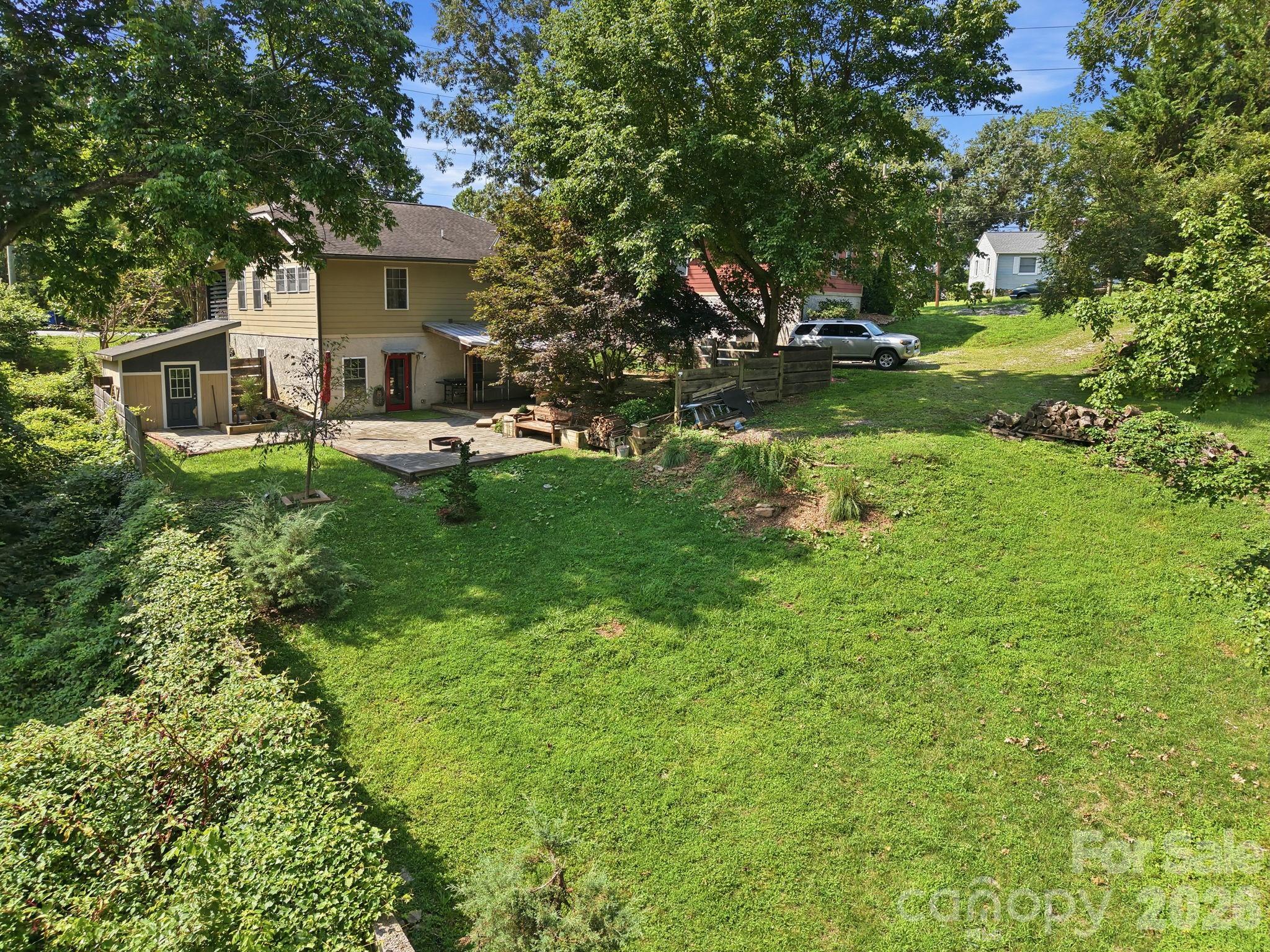 146 Courtland Avenue — Asheville