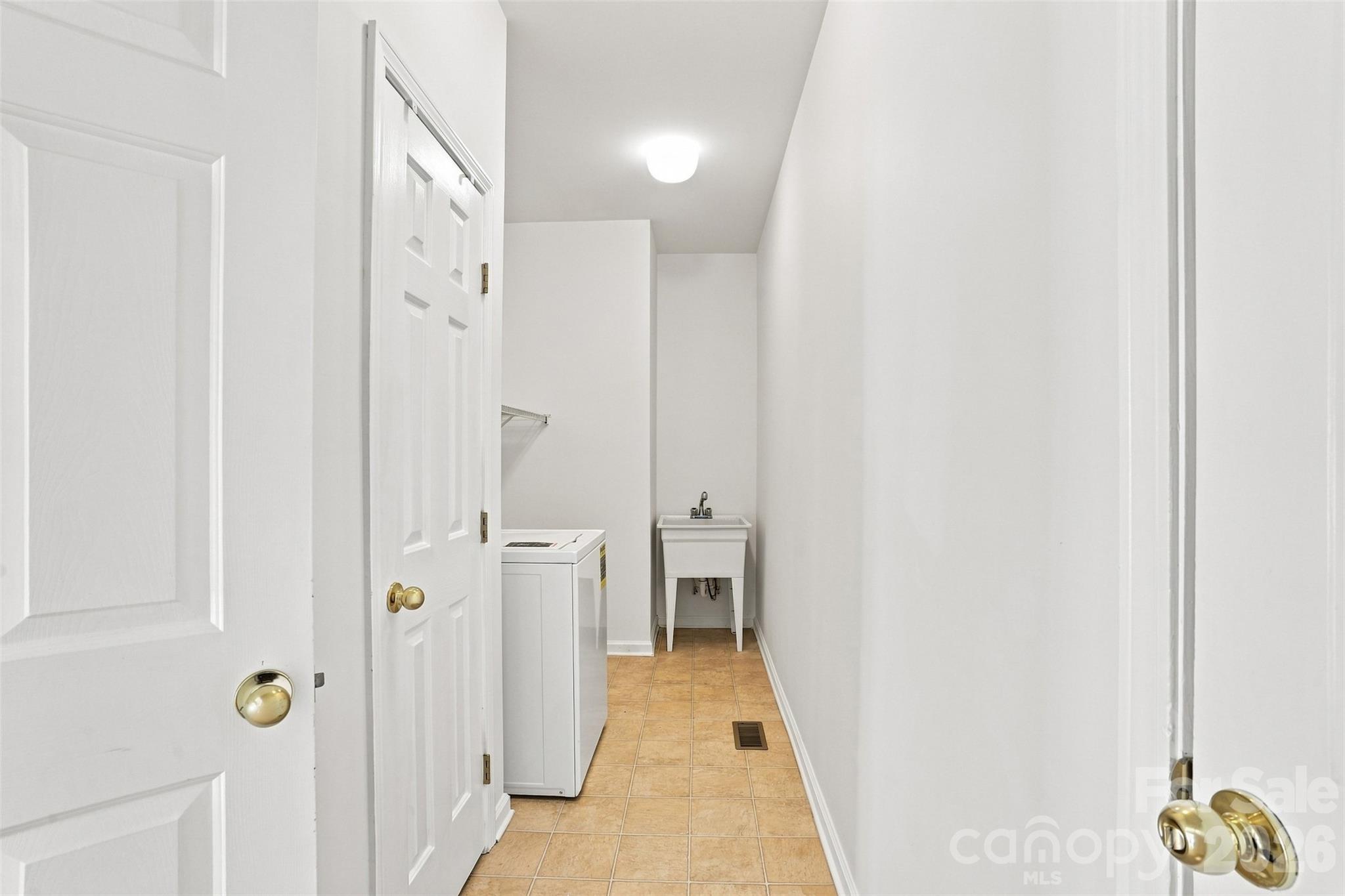 2120 Heath Lake Drive — Charlotte