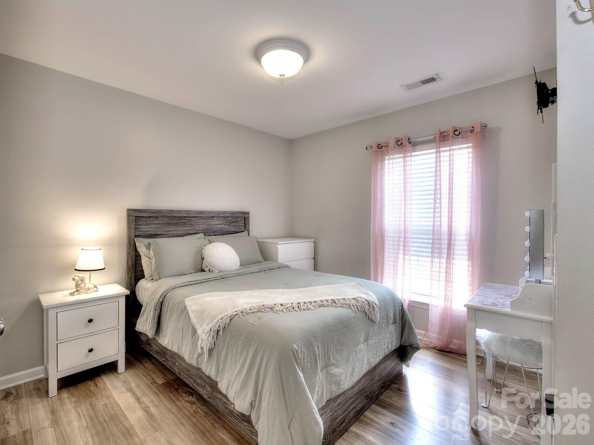 2963 Little Stream Court — Matthews