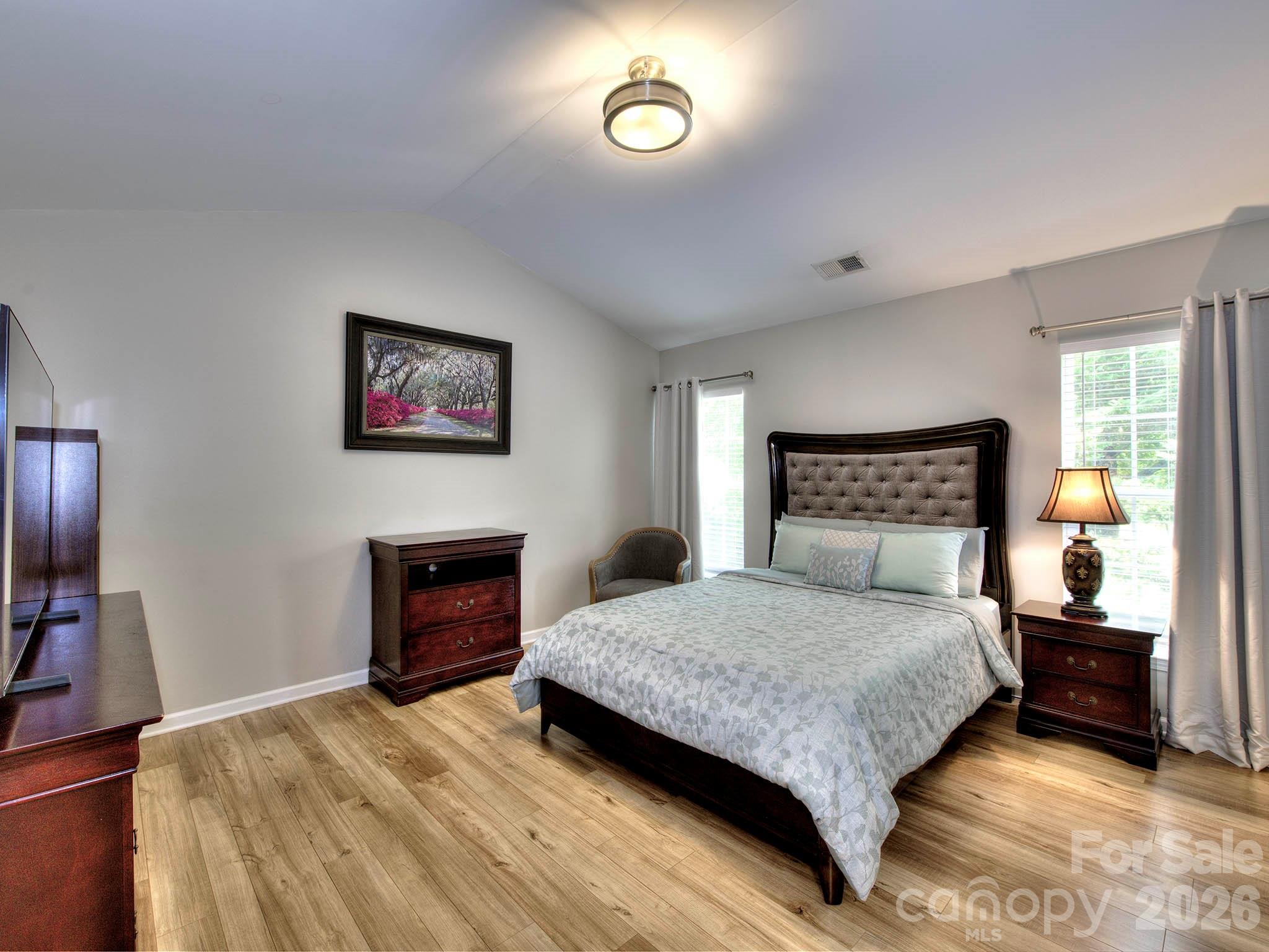 2963 Little Stream Court — Matthews