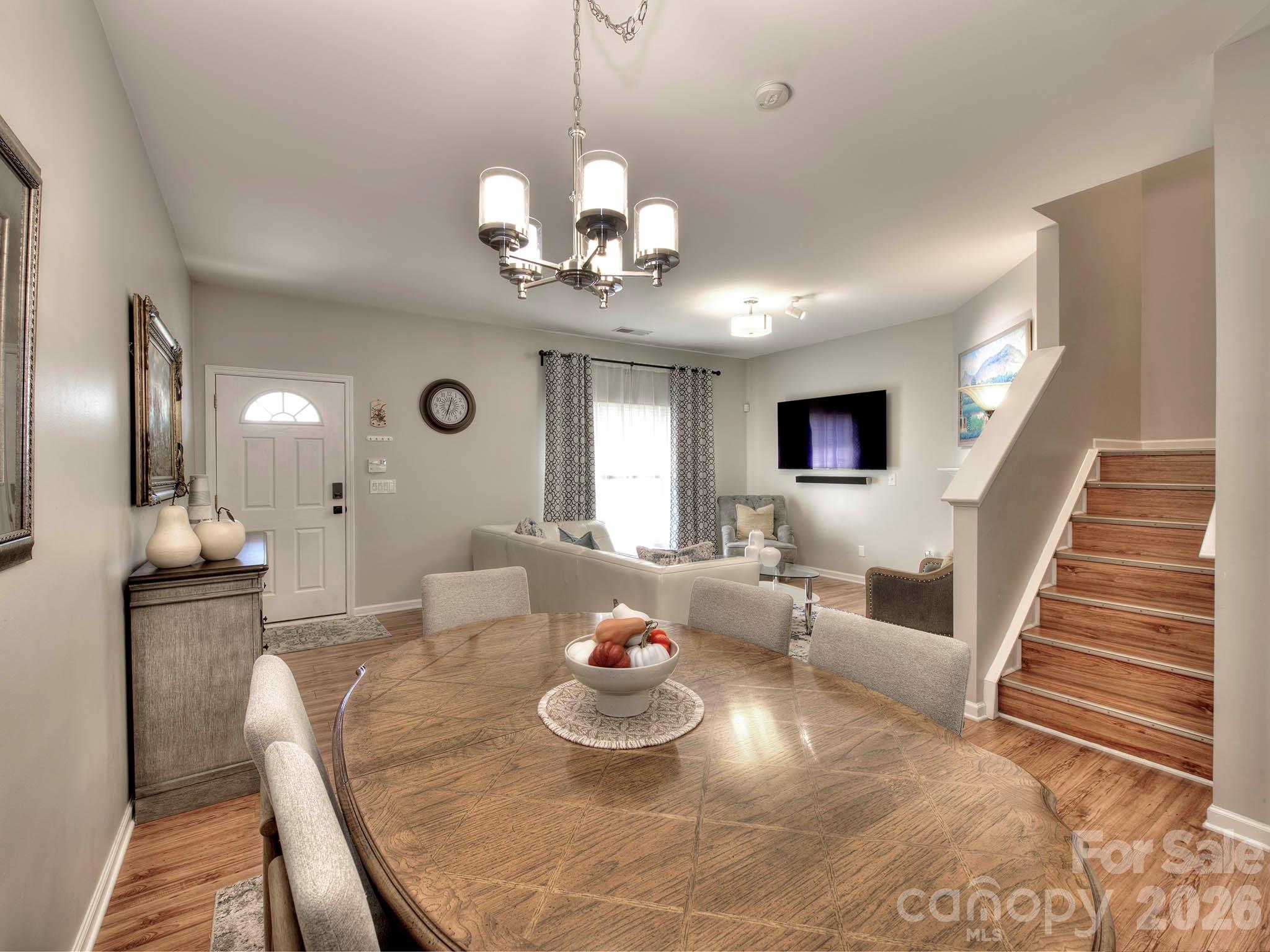 2963 Little Stream Court — Matthews