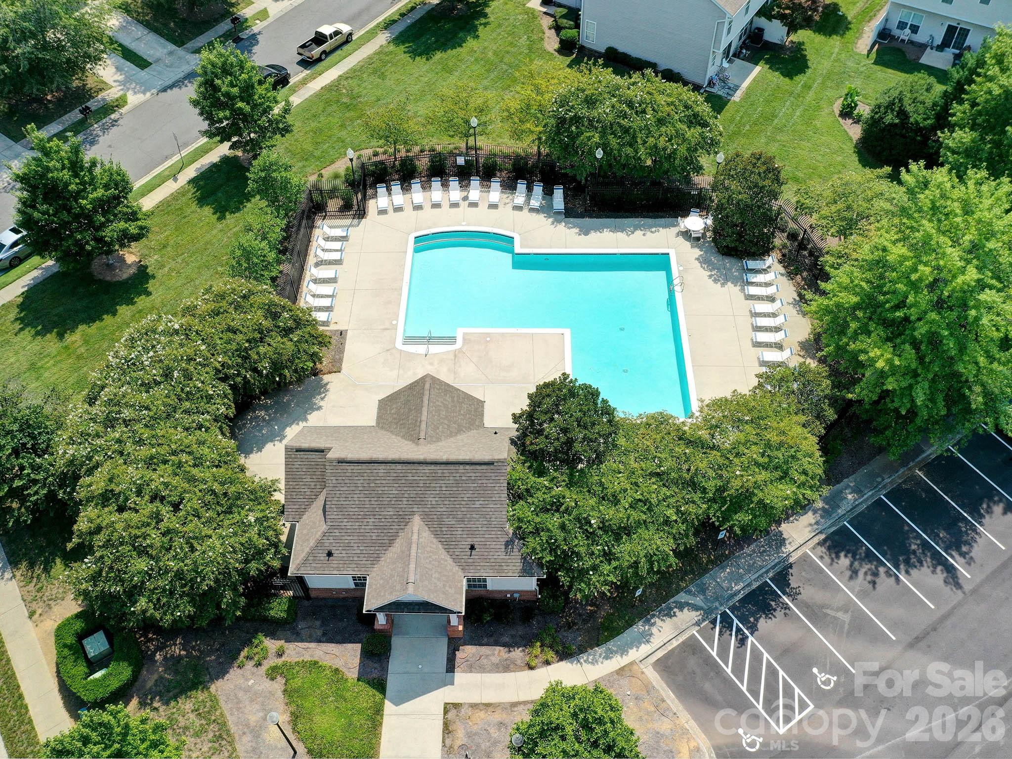 2963 Little Stream Court — Matthews