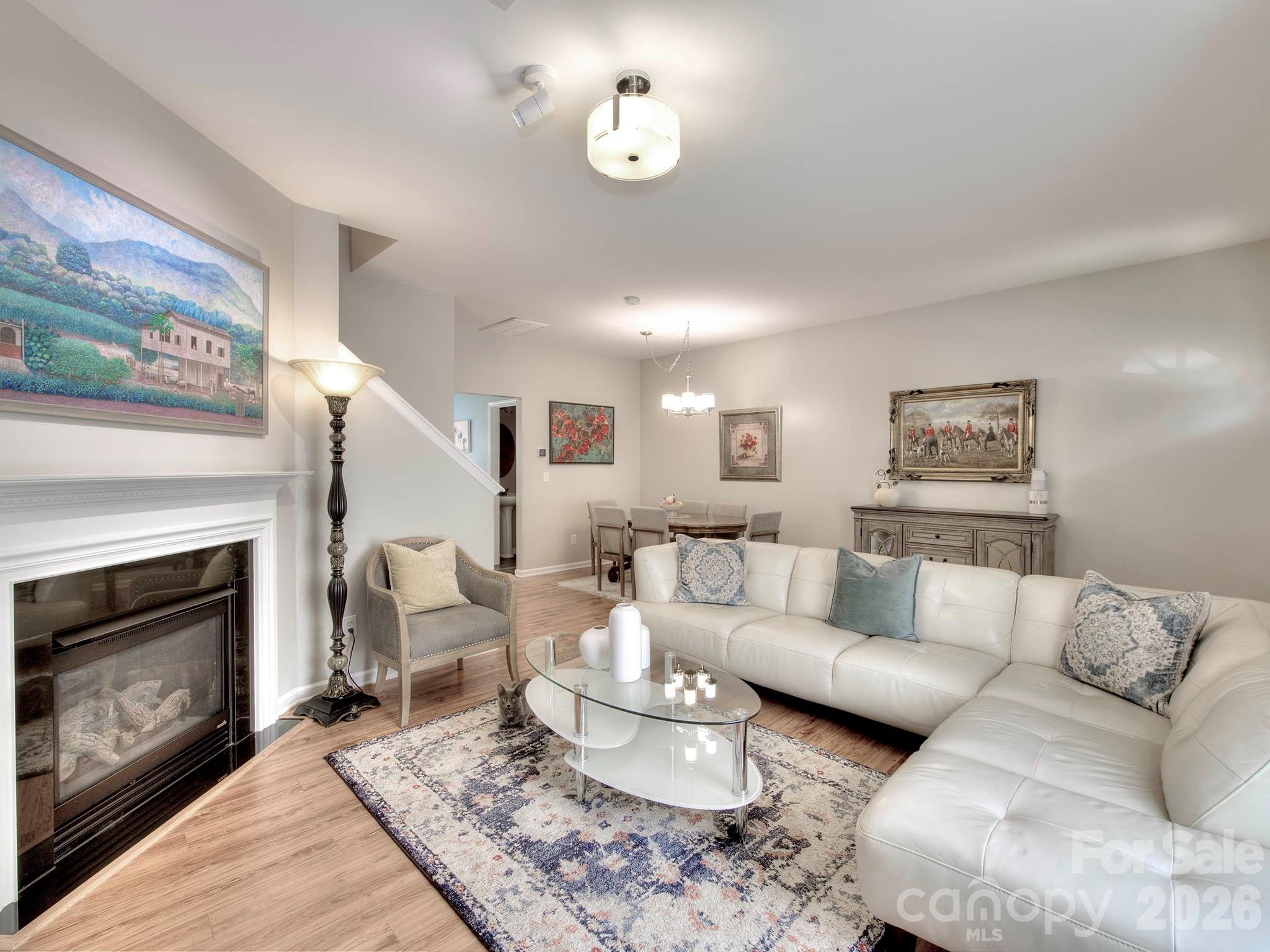 2963 Little Stream Court — Matthews