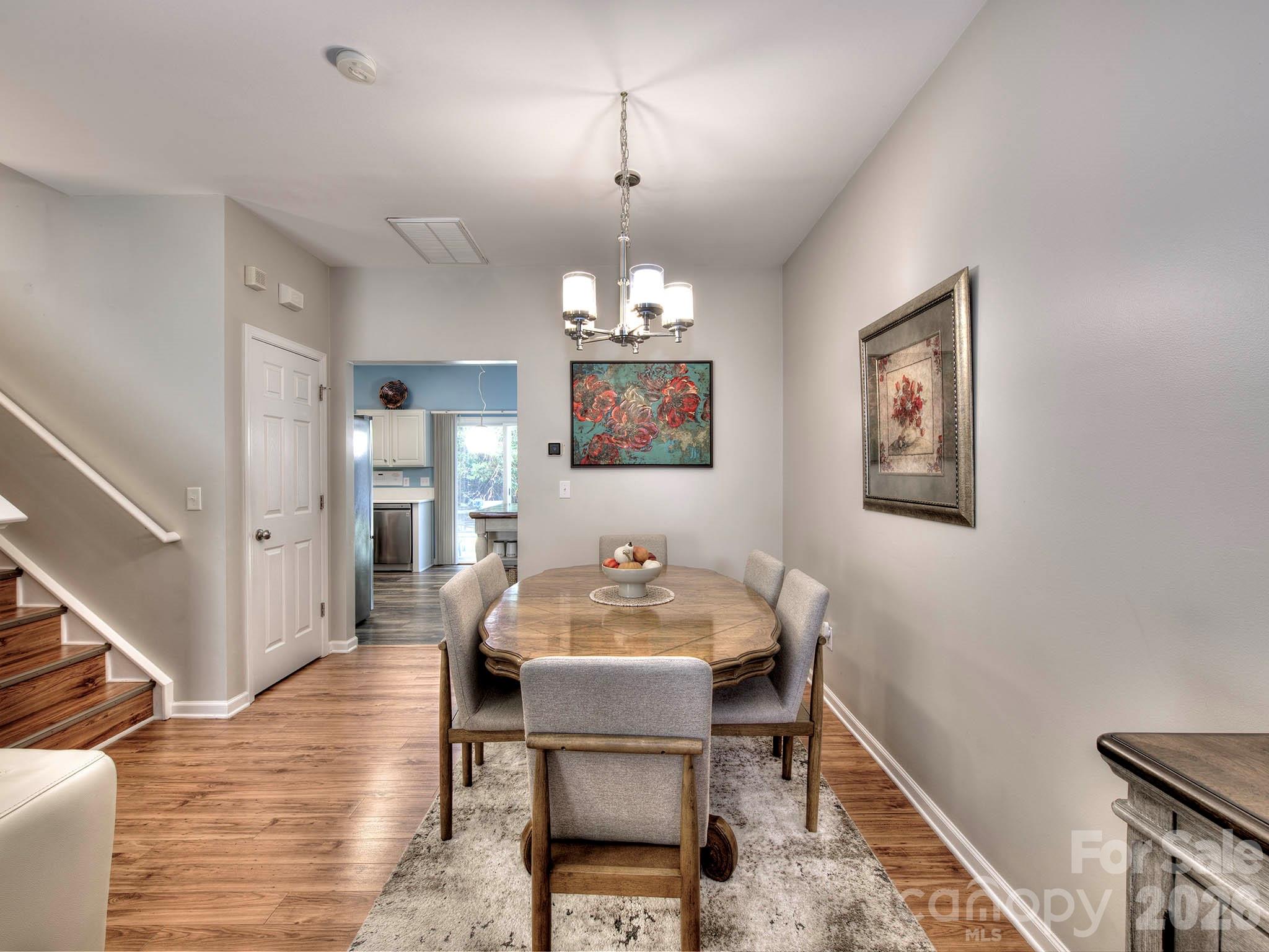 2963 Little Stream Court — Matthews
