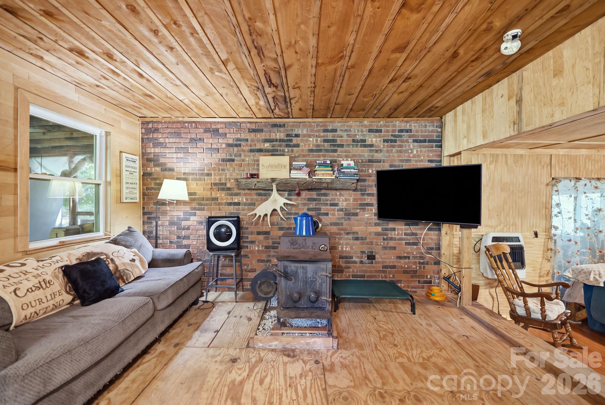 464 Mason Road — Ellenboro