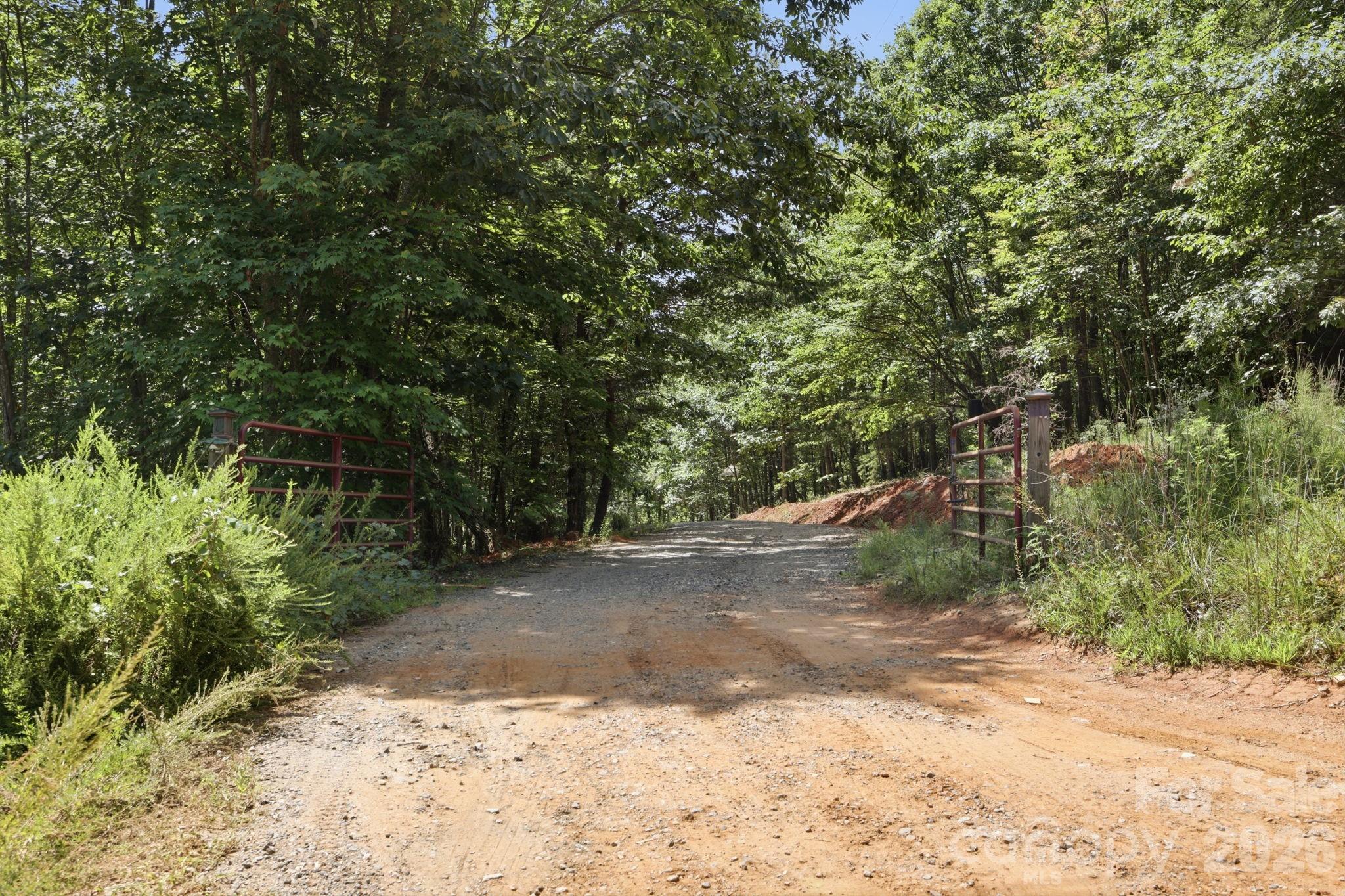 464 Mason Road — Ellenboro