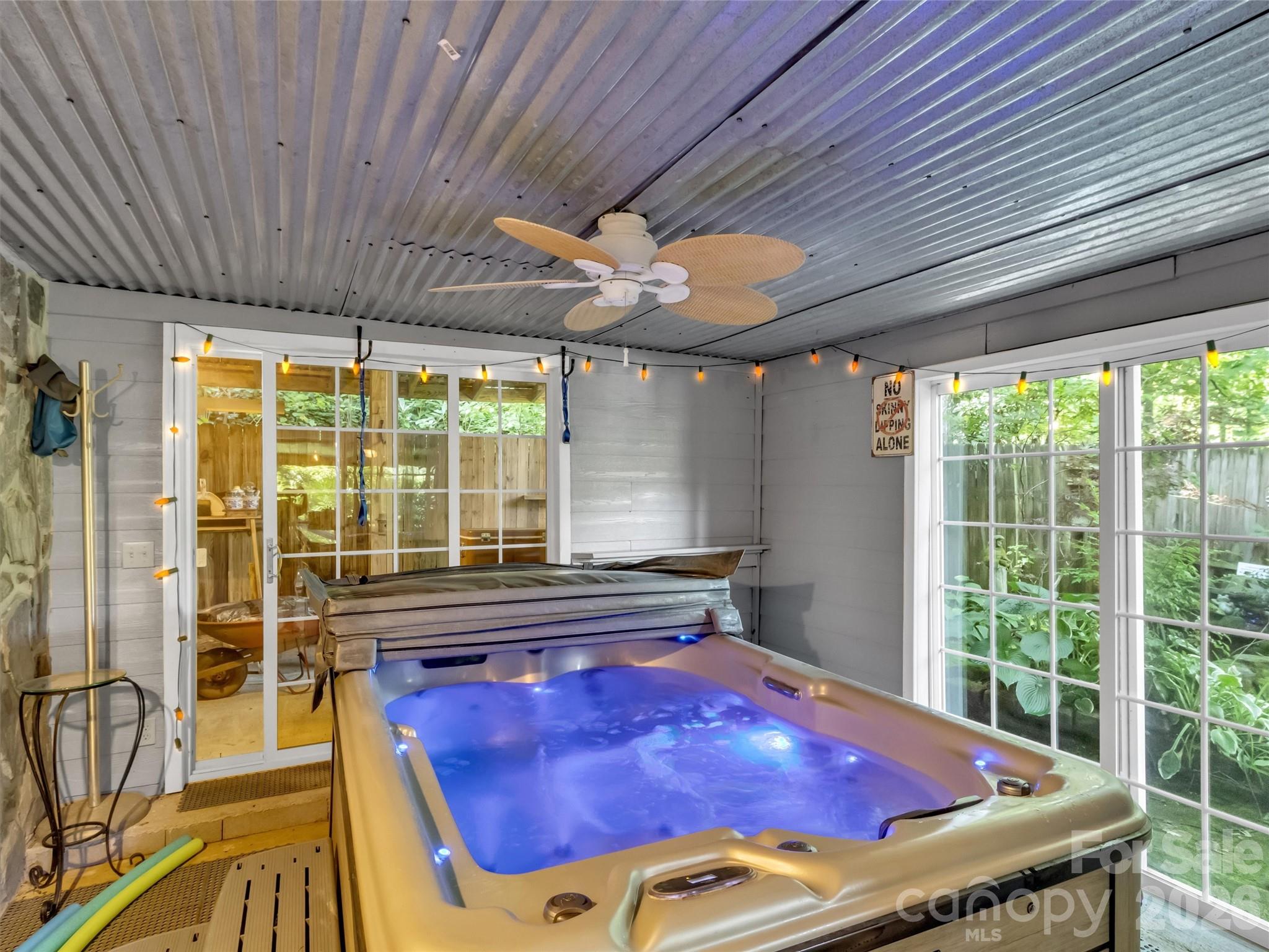 20 Seminole Drive — Maggie Valley