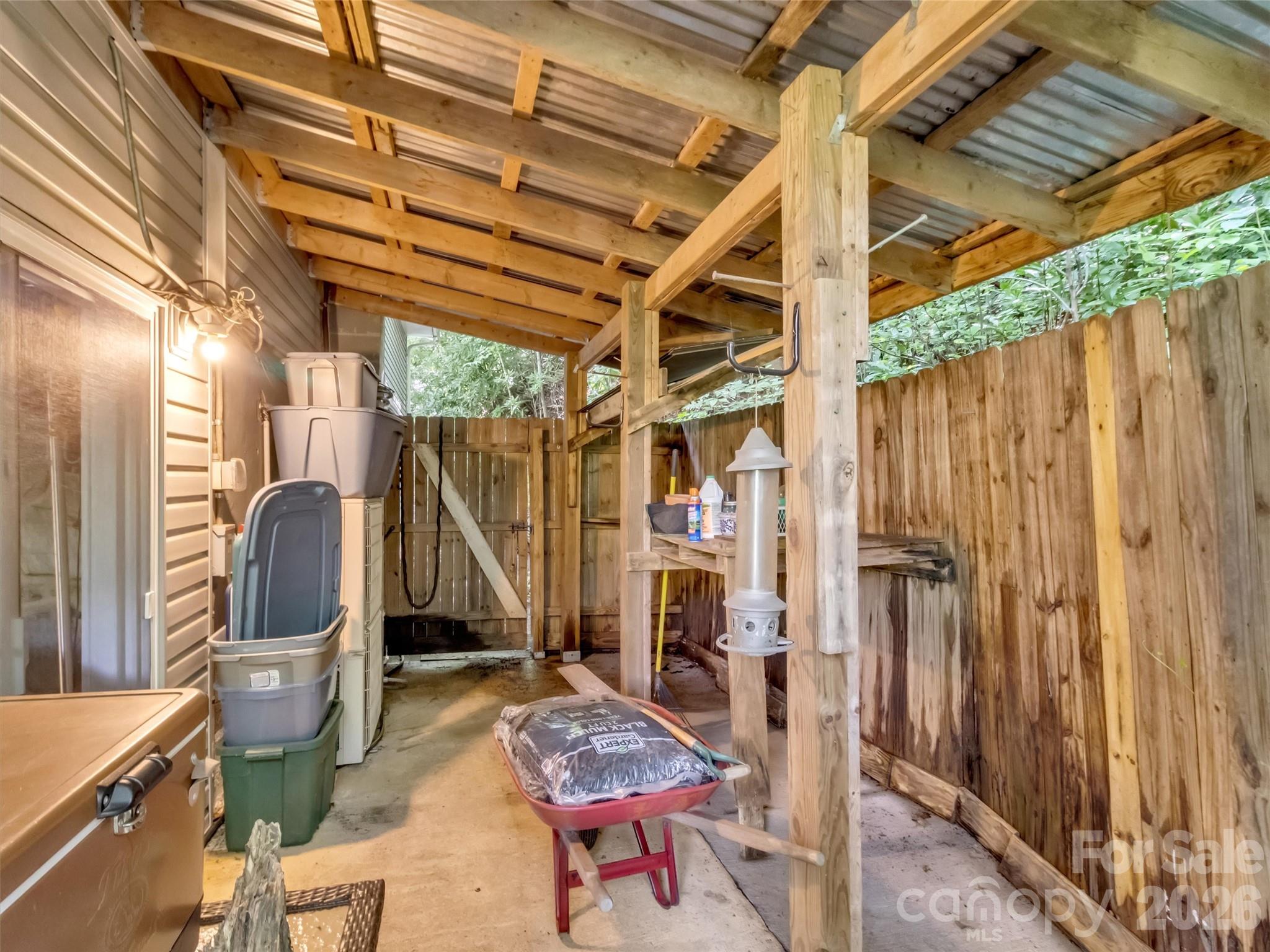 20 Seminole Drive — Maggie Valley