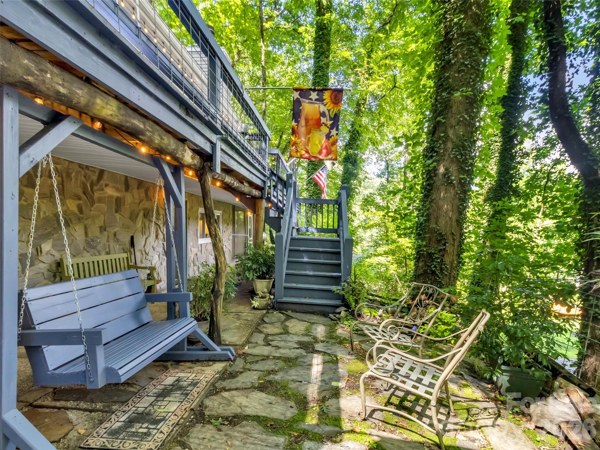 20 Seminole Drive — Maggie Valley