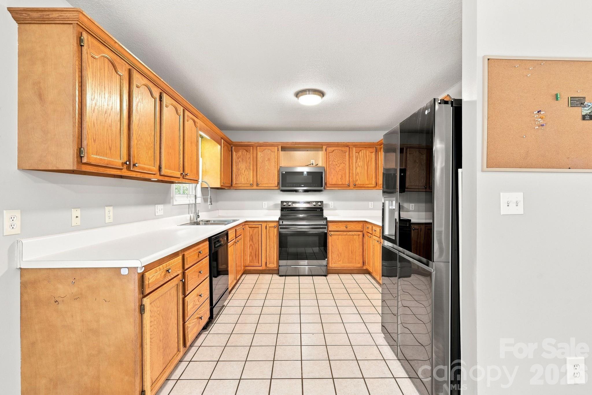 16 Westwood Drive — Candler