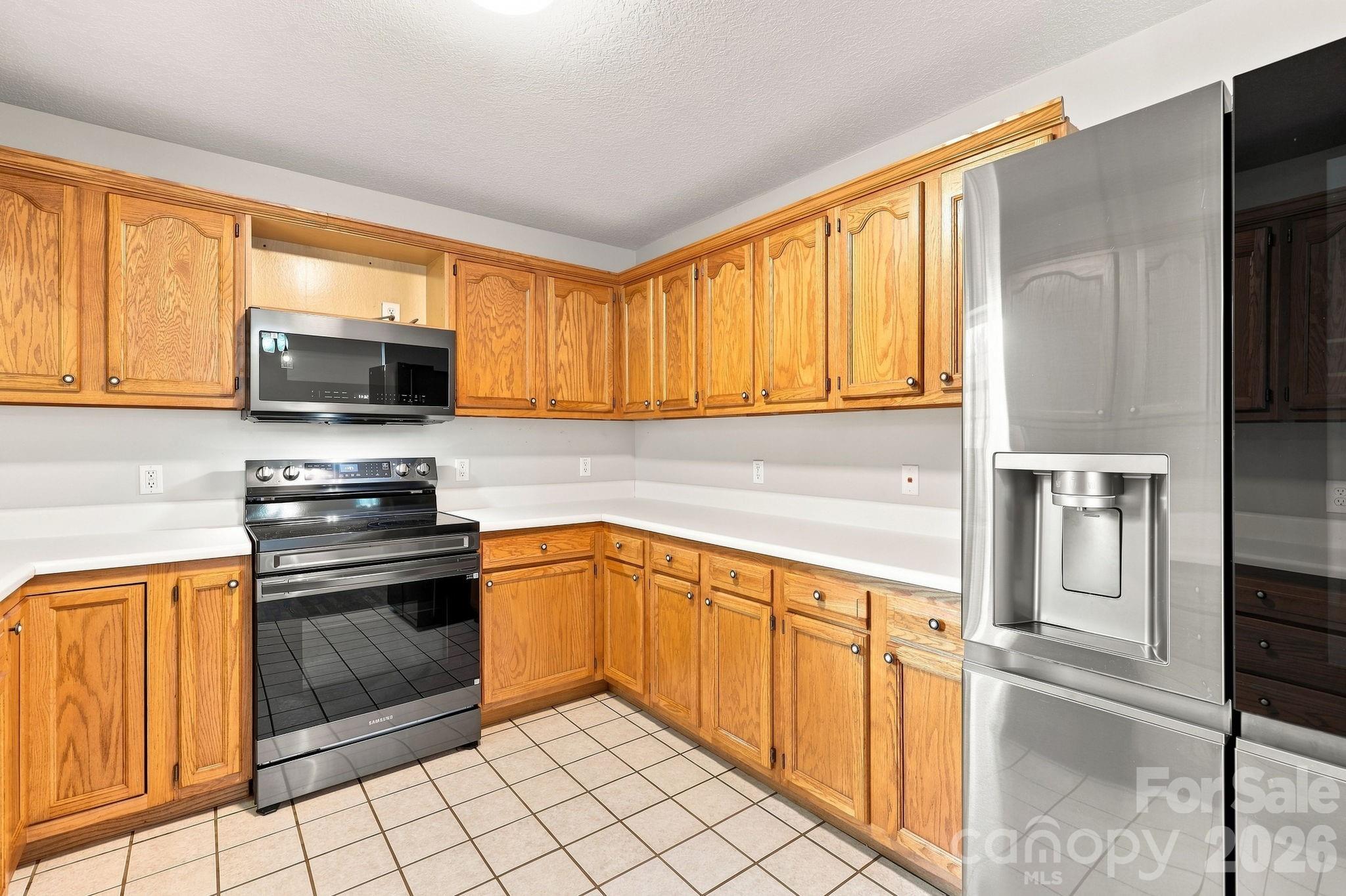 16 Westwood Drive — Candler