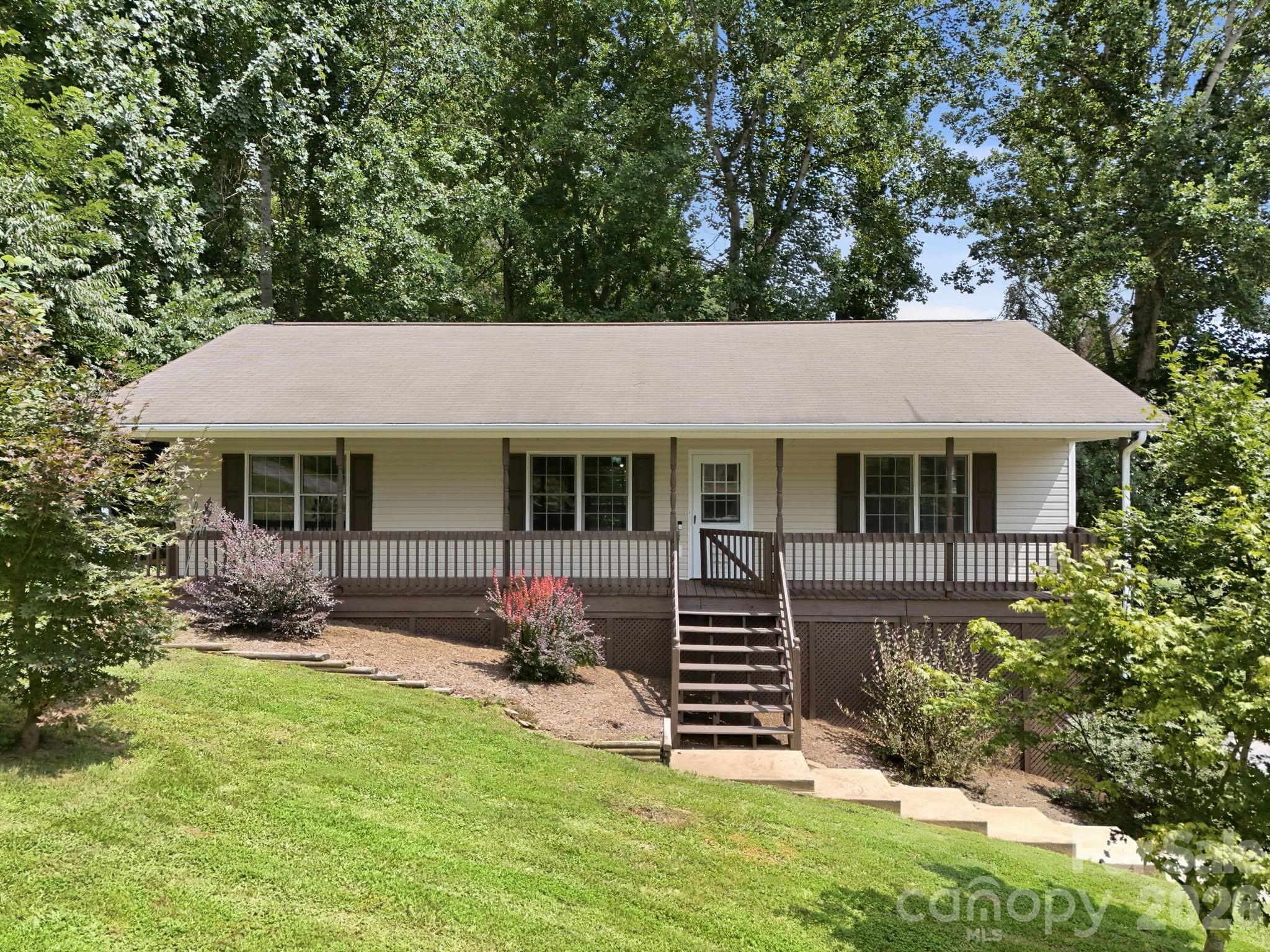 16 Westwood Drive — Candler