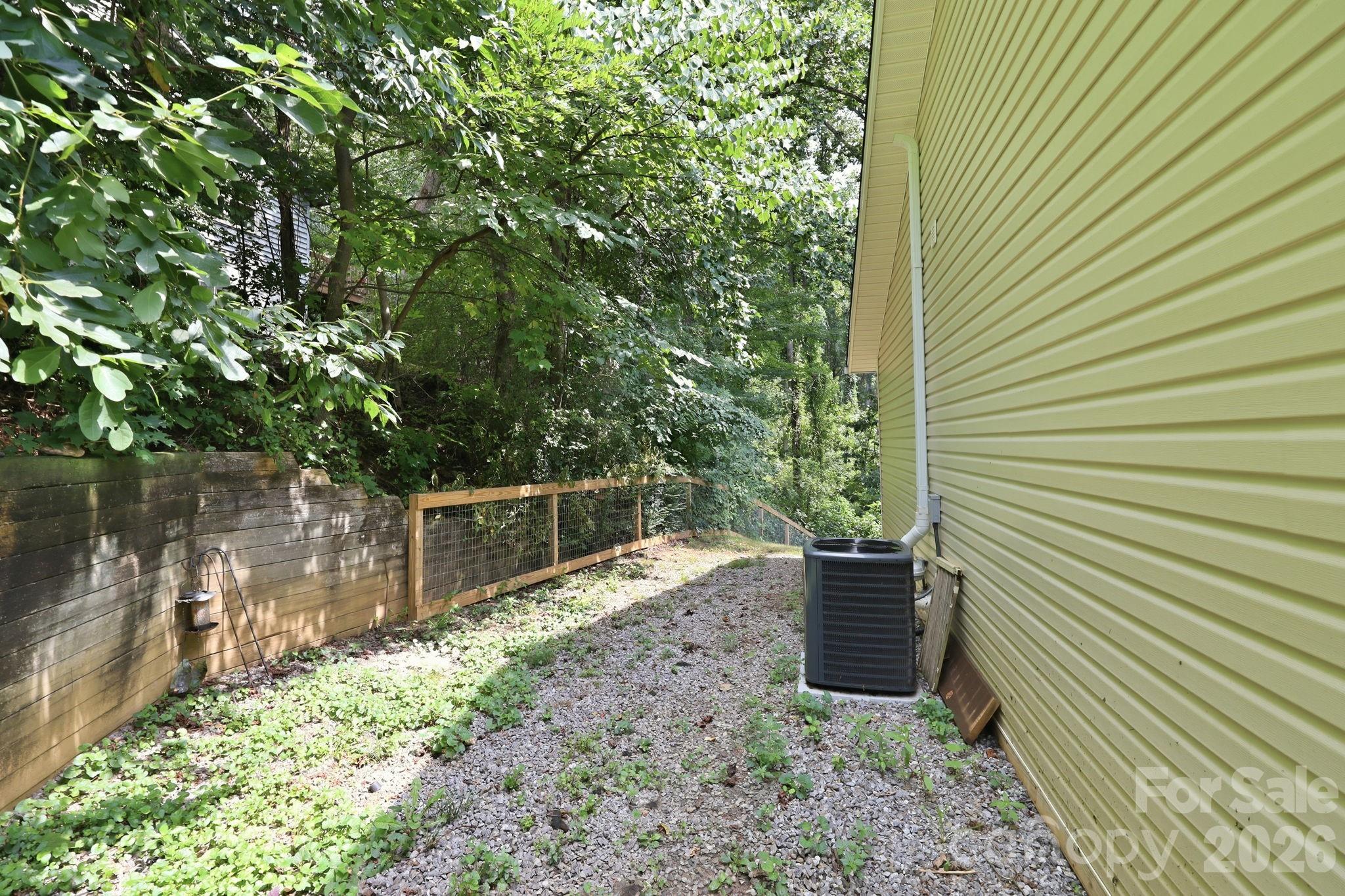 16 Westwood Drive — Candler