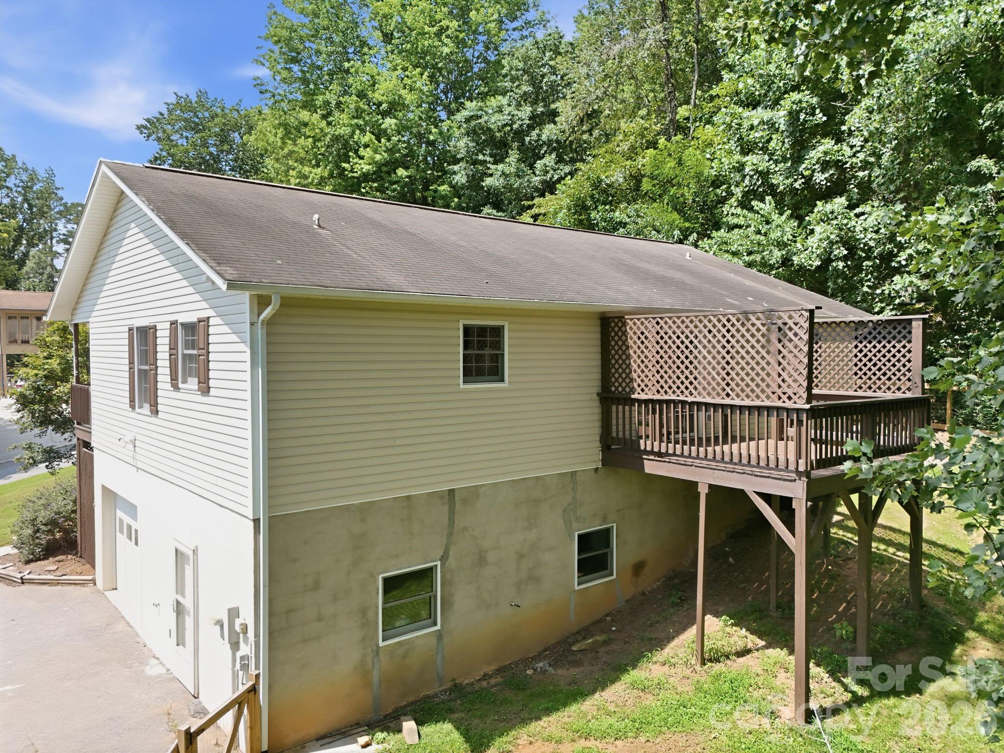 16 Westwood Drive — Candler