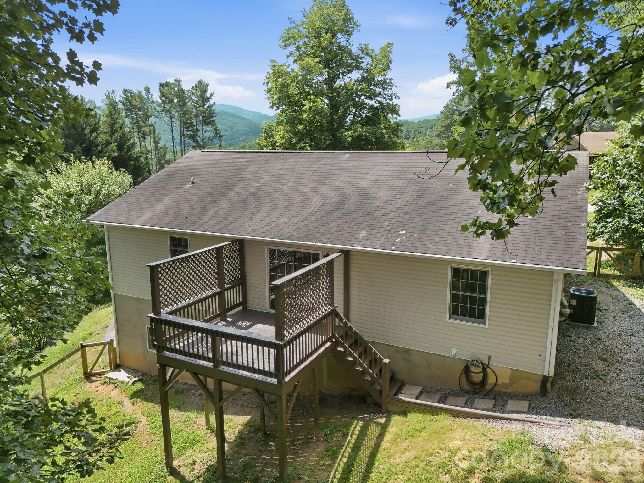 16 Westwood Drive — Candler