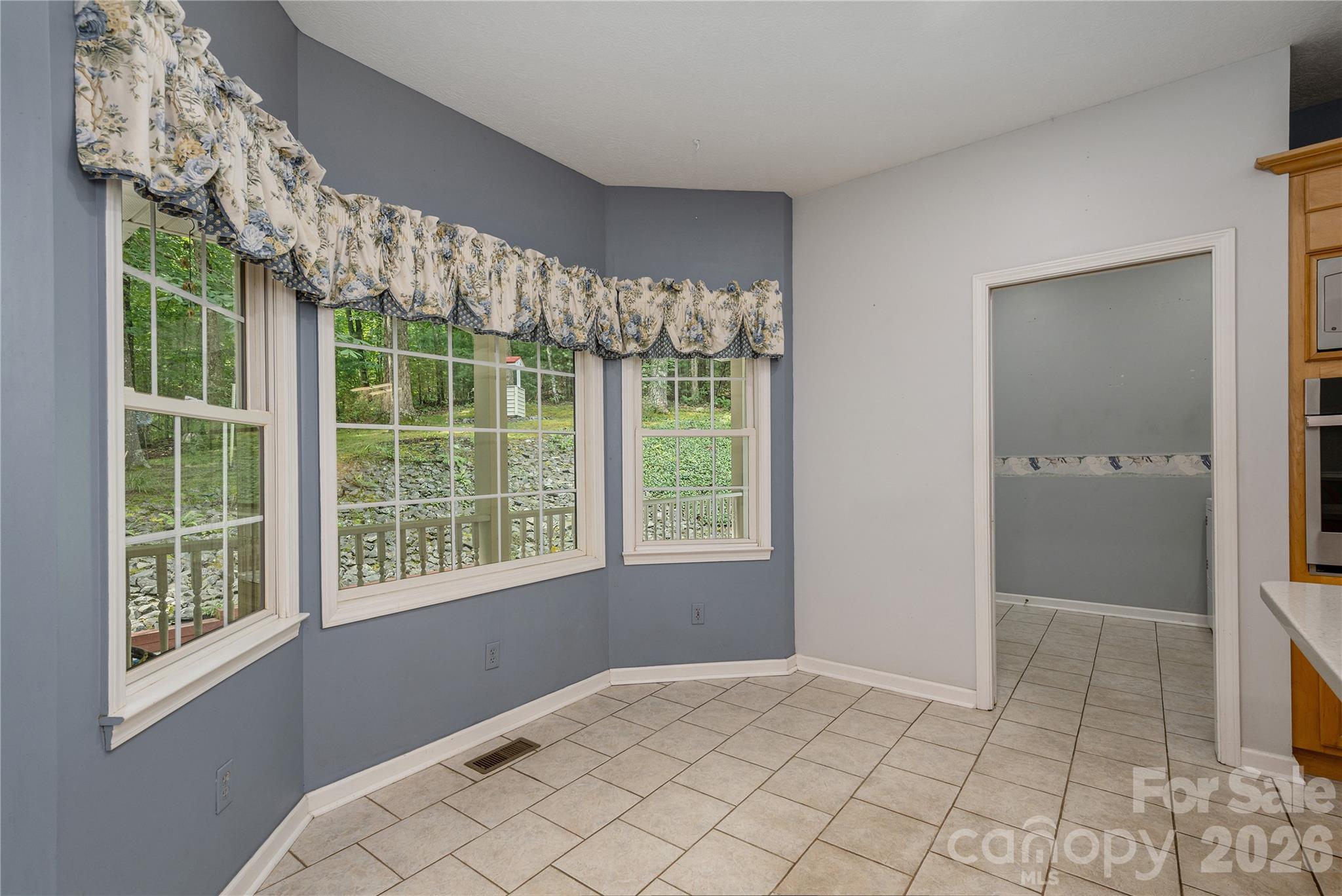 1043 Berea Church Road — Hendersonville
