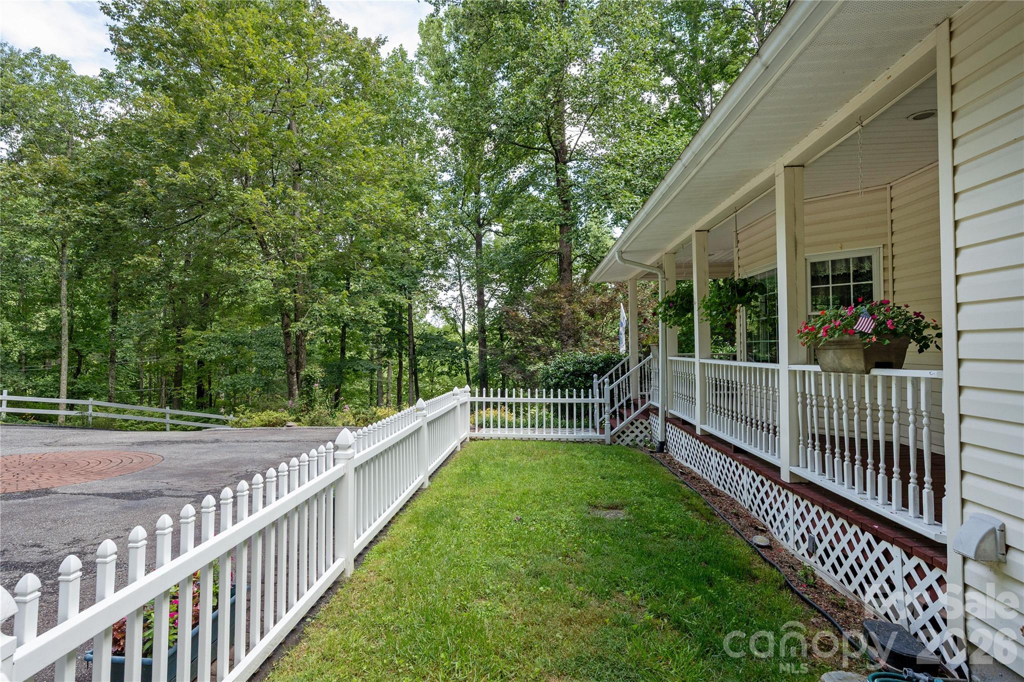 1043 Berea Church Road — Hendersonville
