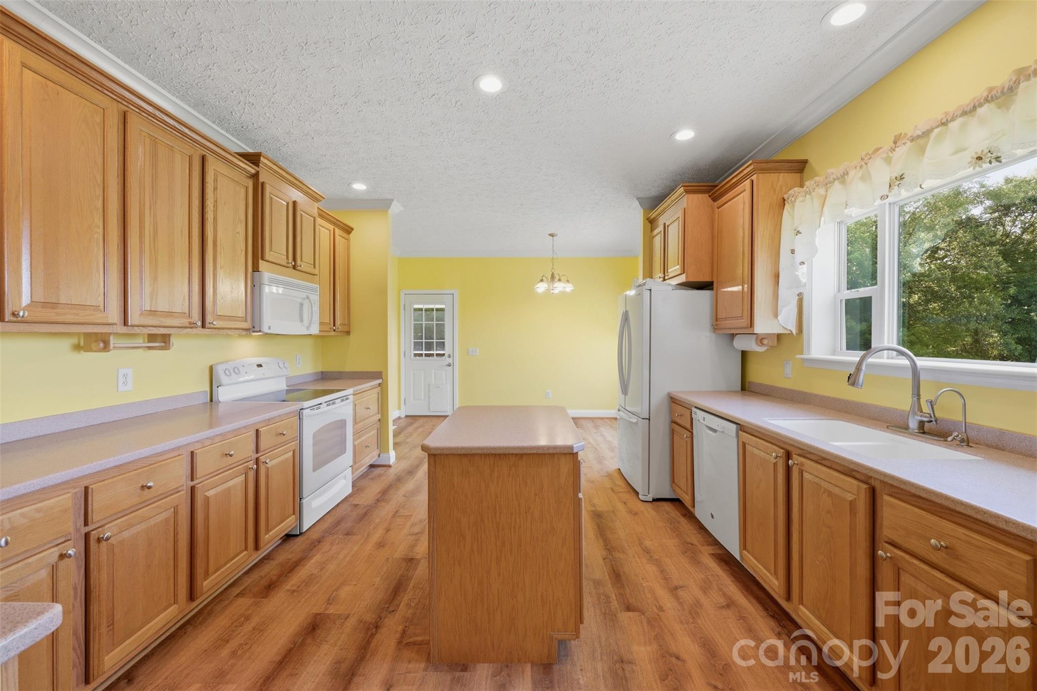 1910 Carl Fox Road — Taylorsville