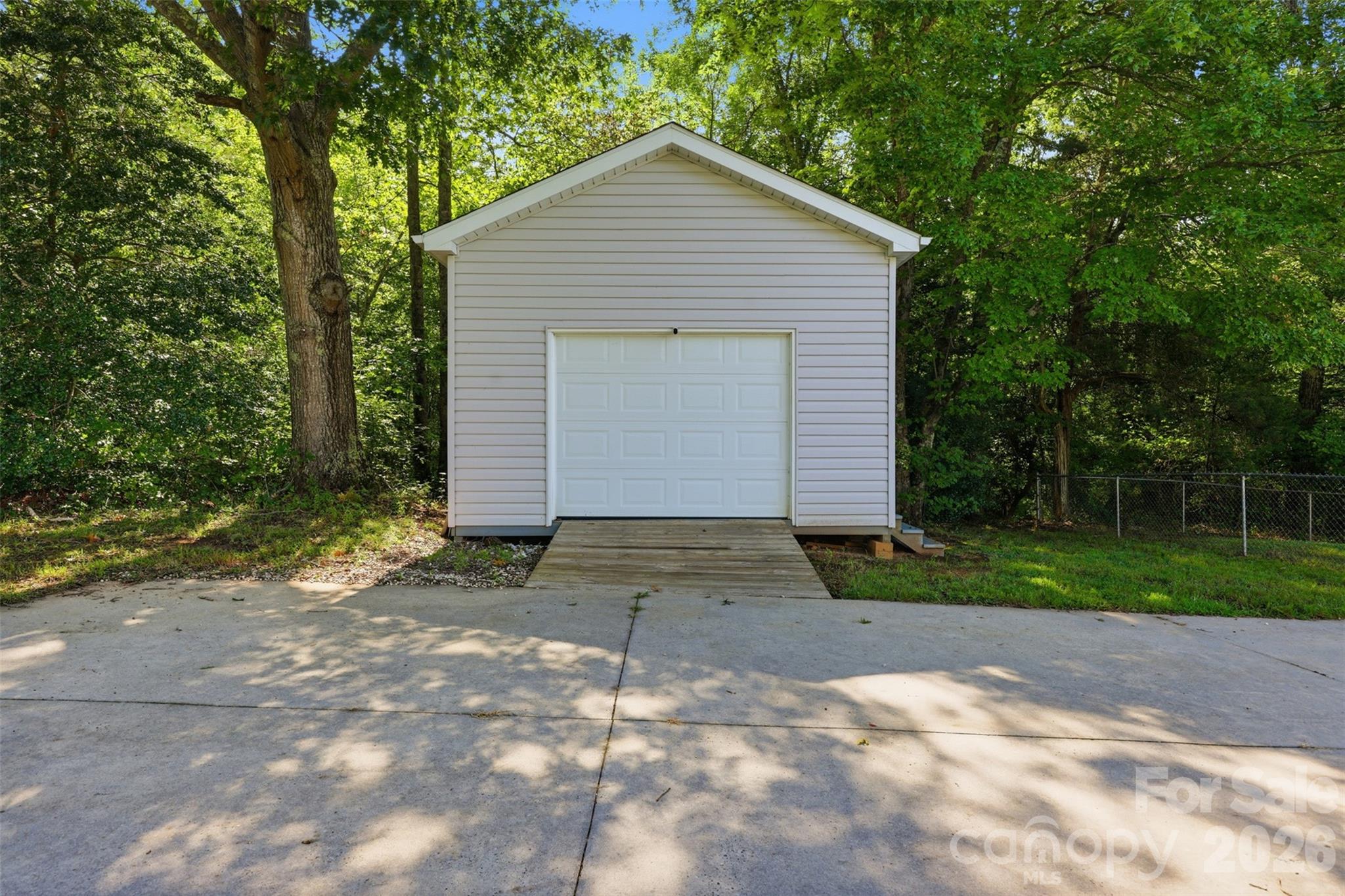1910 Carl Fox Road — Taylorsville