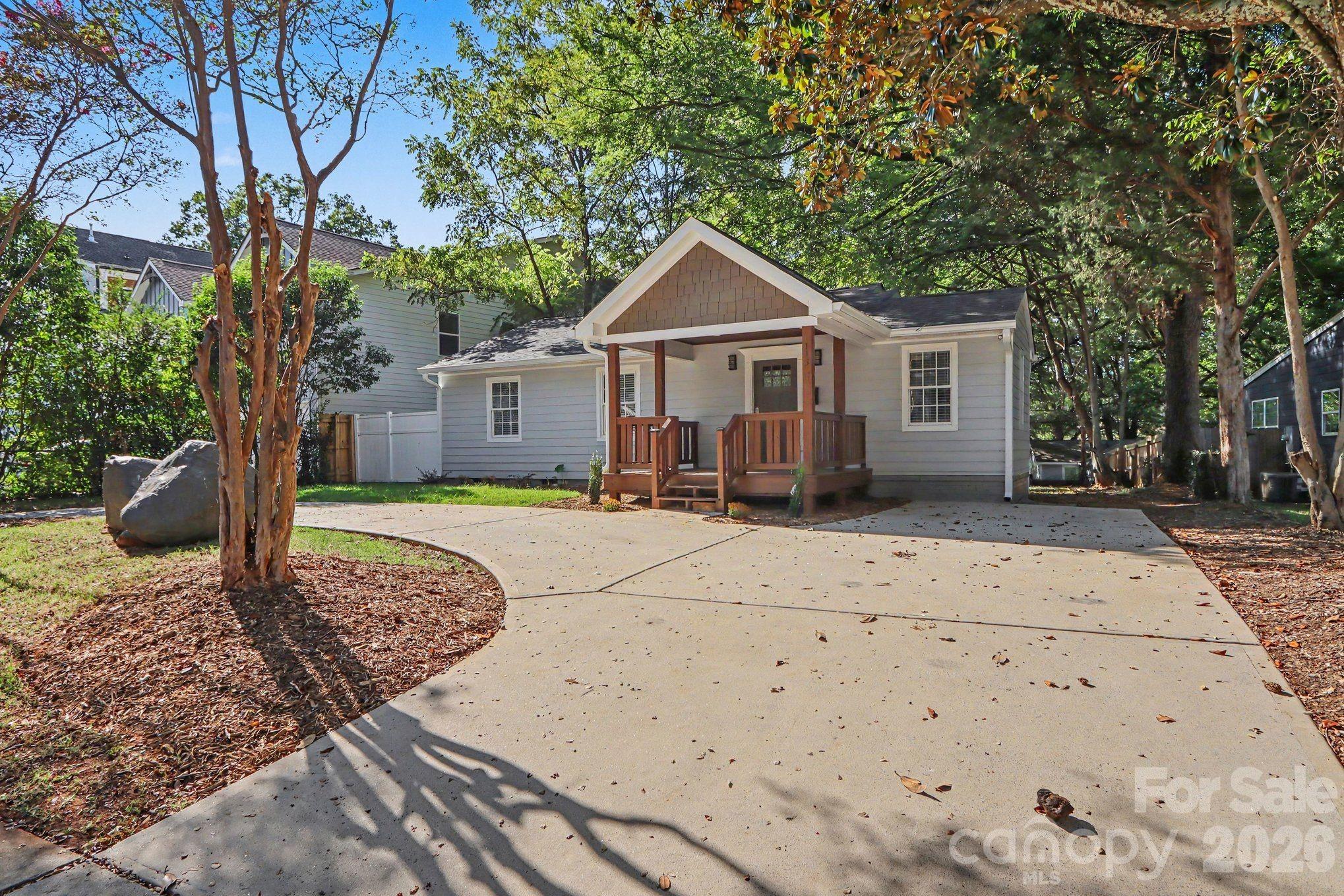 113 N Smallwood Place — Charlotte