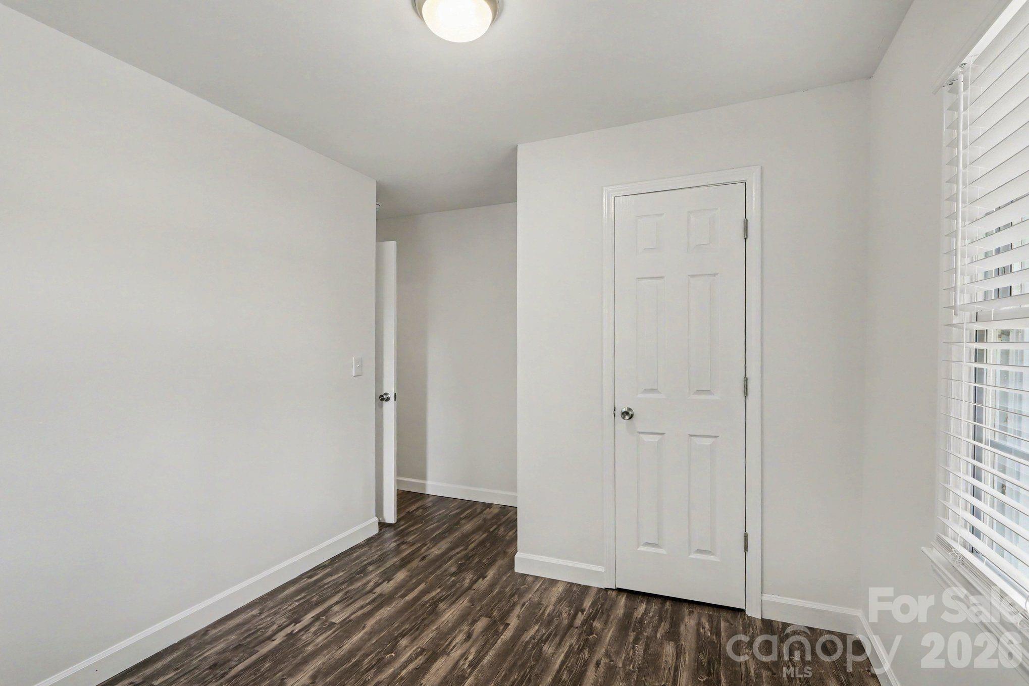 113 N Smallwood Place — Charlotte