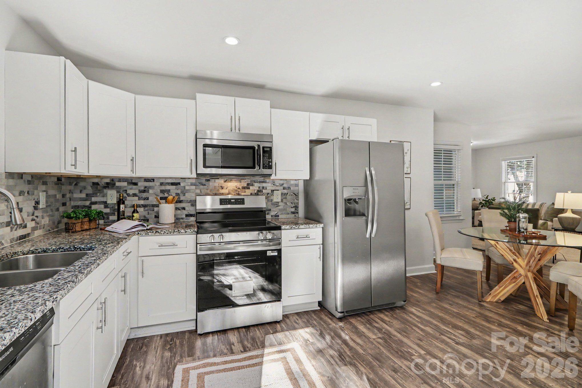 113 N Smallwood Place — Charlotte