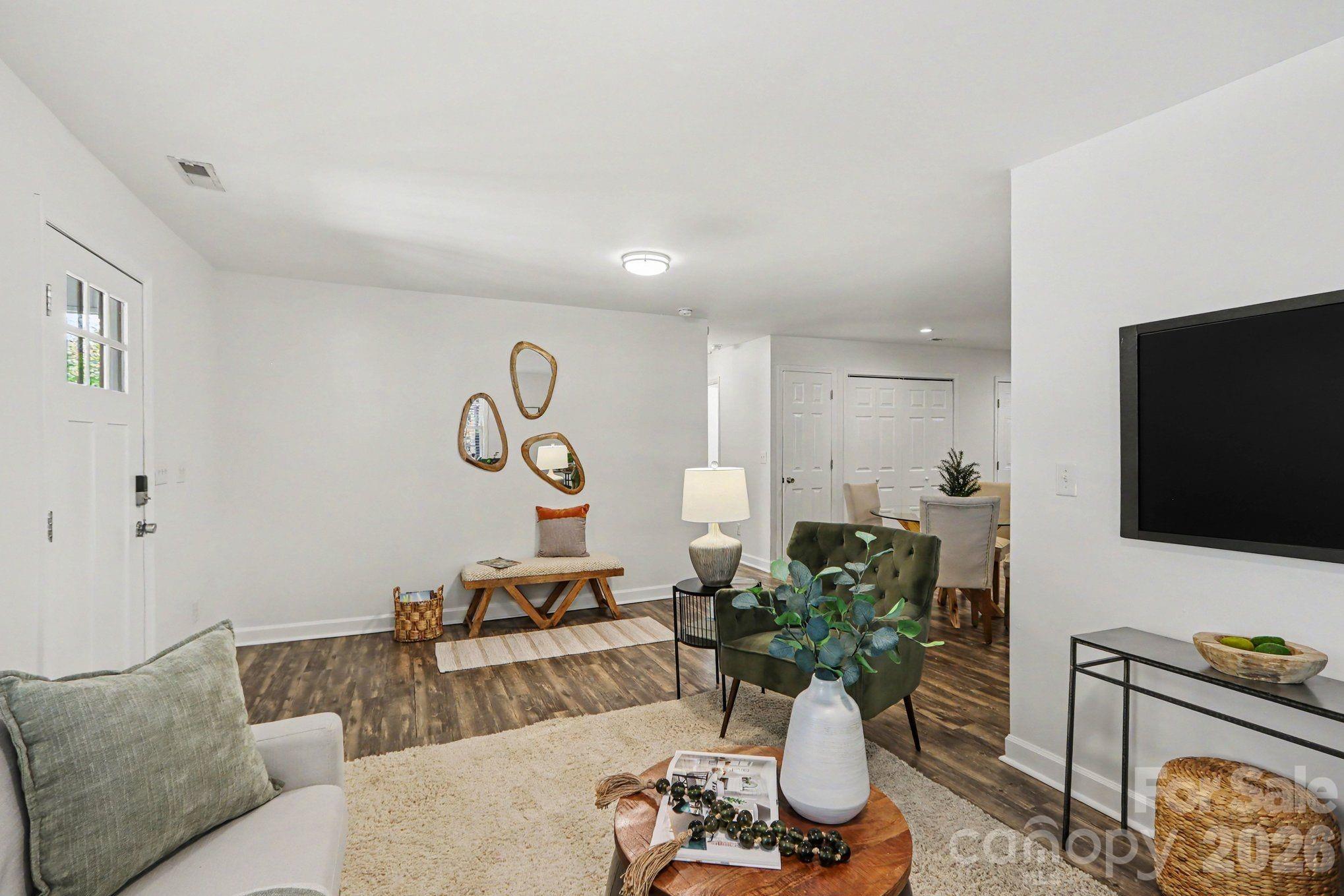 113 N Smallwood Place — Charlotte