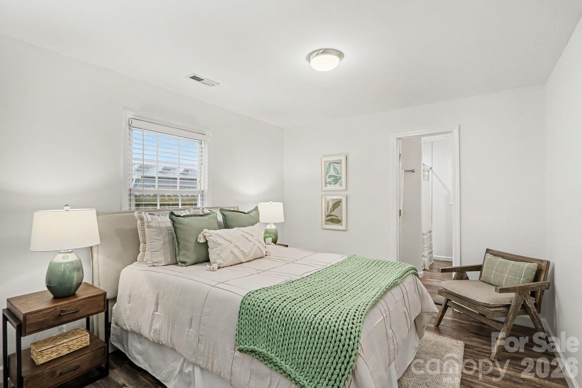 113 N Smallwood Place — Charlotte