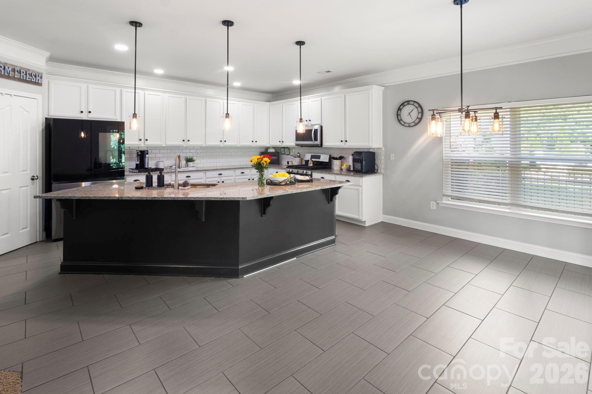 4304 Mary Point Road — Monroe