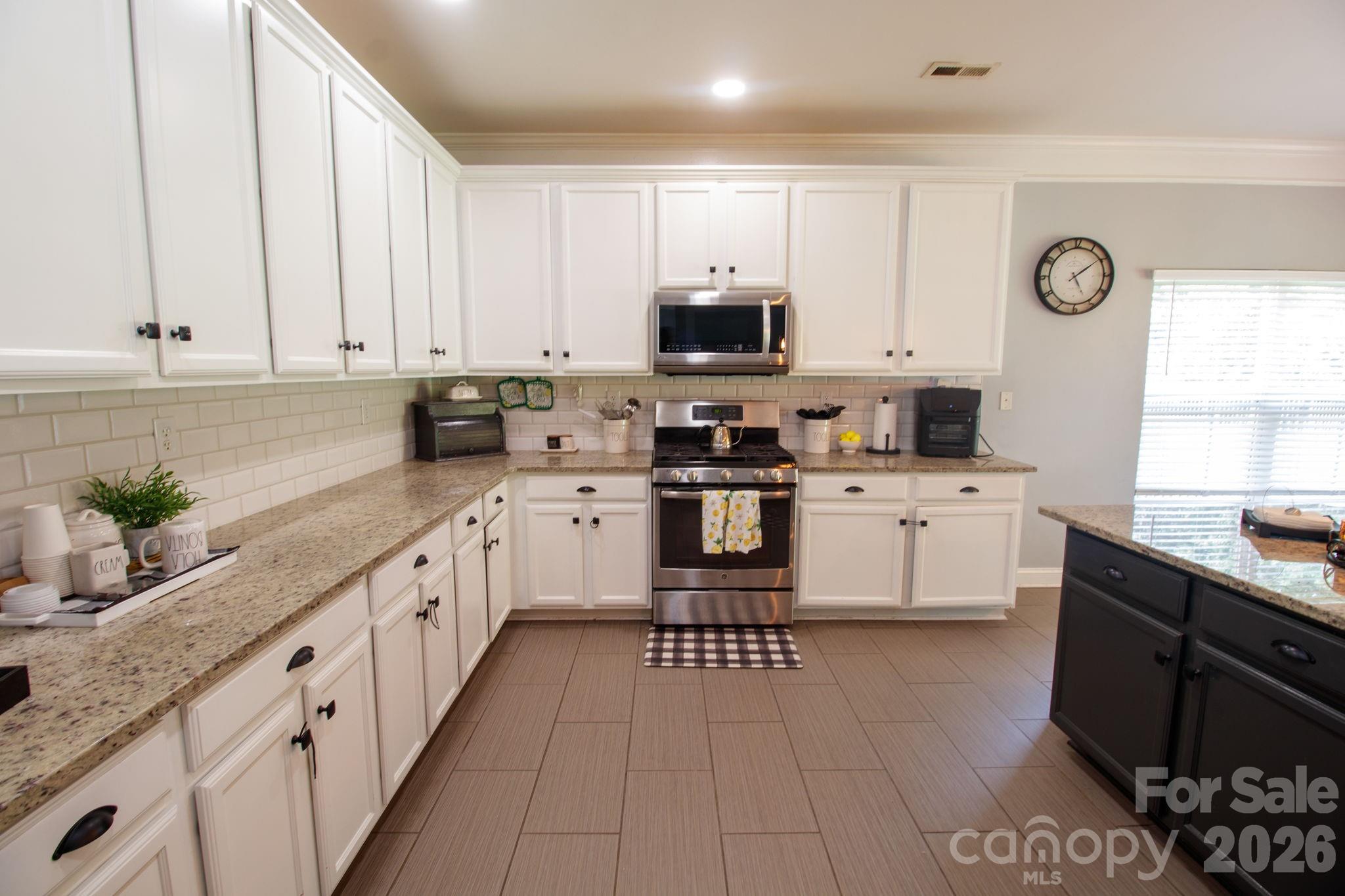 4304 Mary Point Road — Monroe