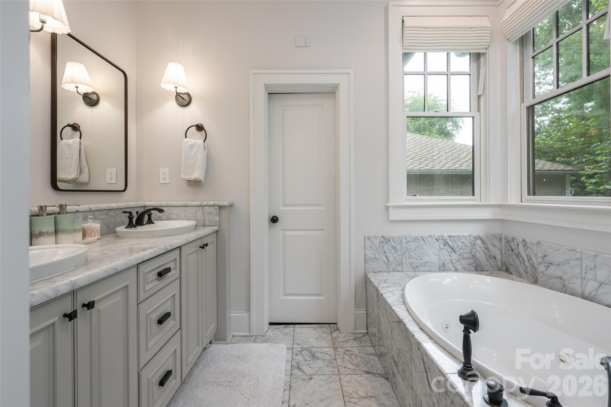 242 Racquet Club Road — Asheville