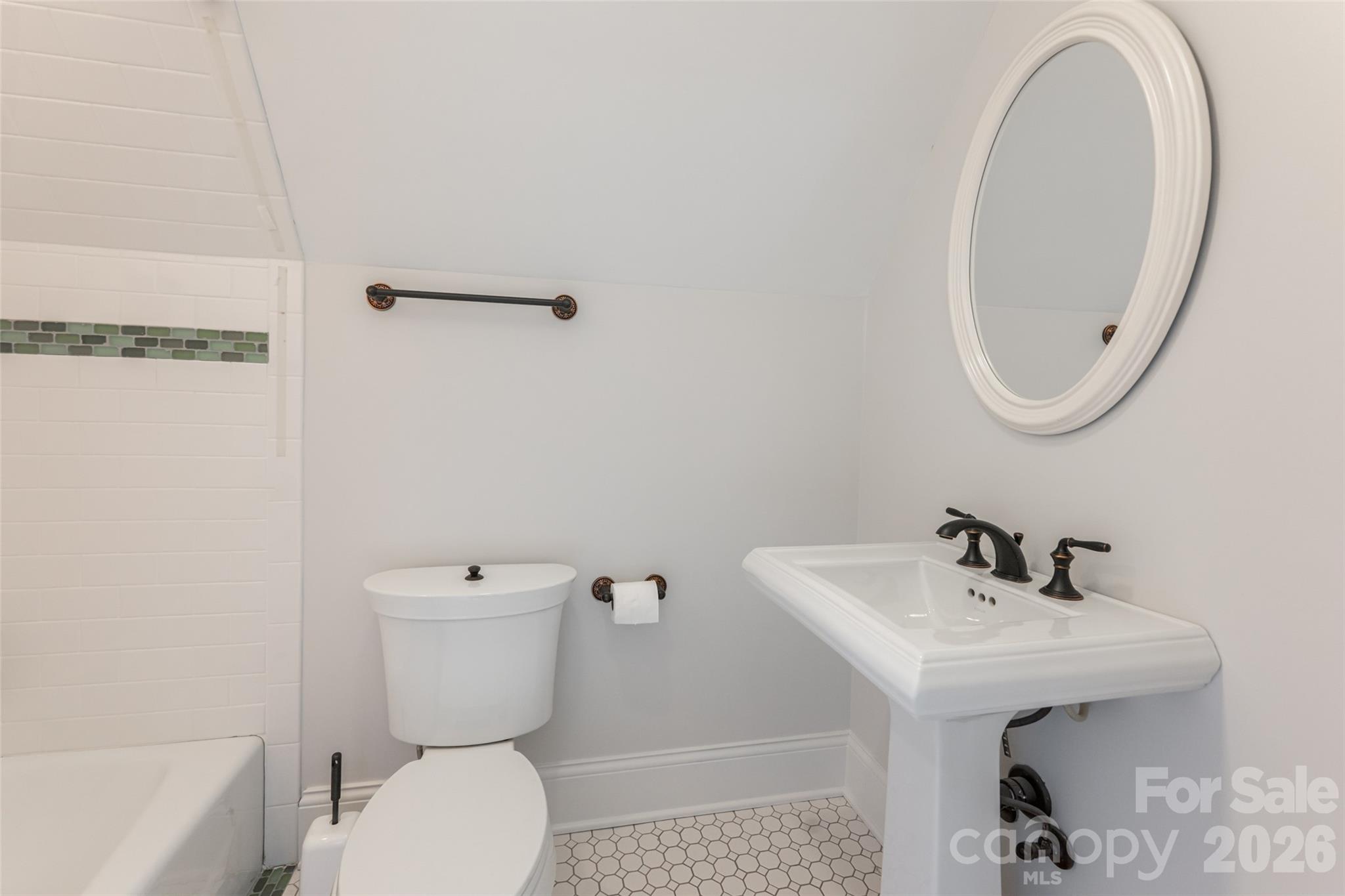 242 Racquet Club Road — Asheville