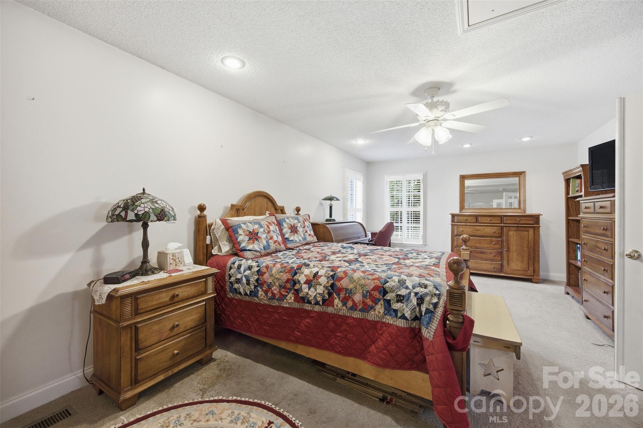 211 Peachtree Street — Belmont