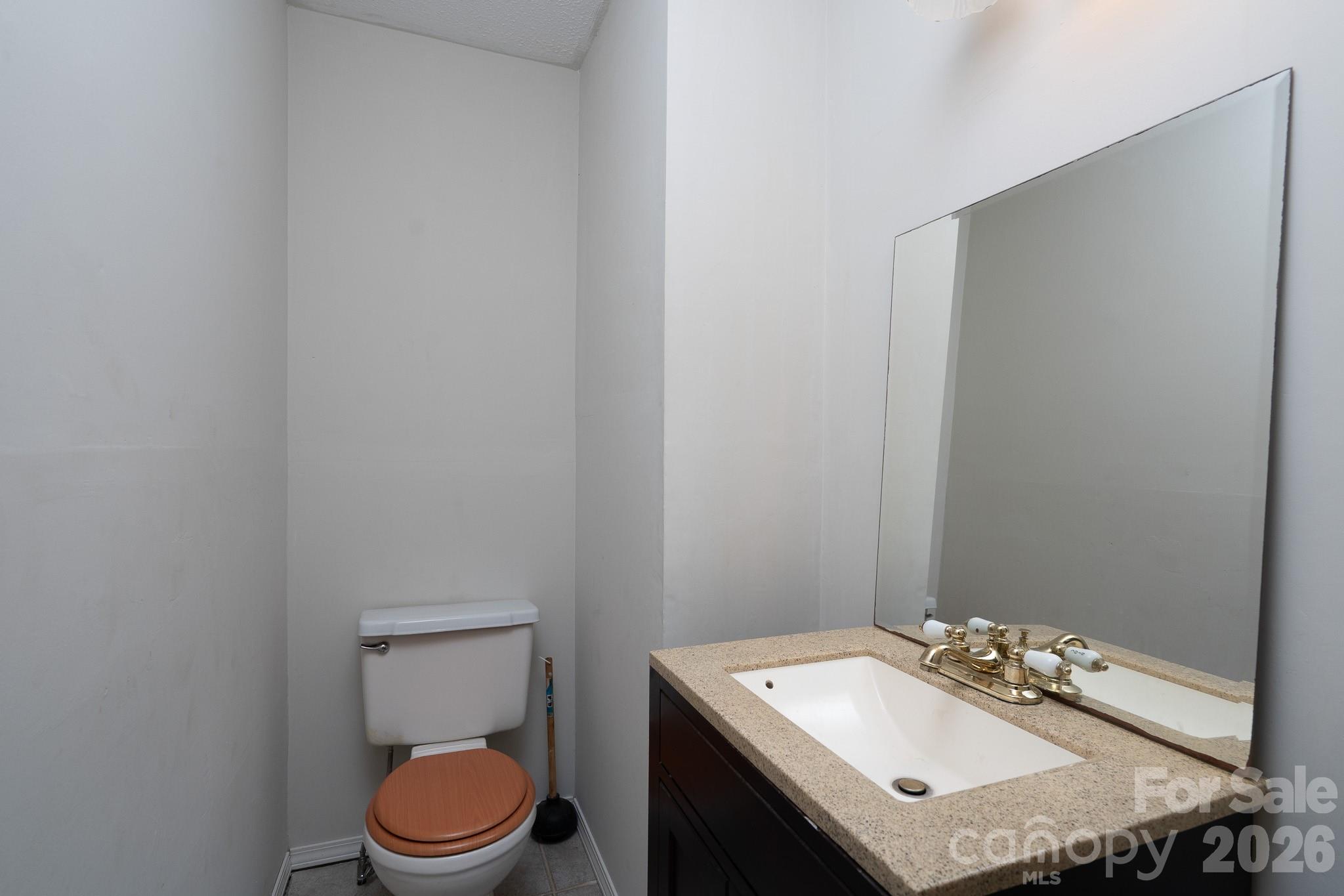 1038 Newcastle Road — Gastonia