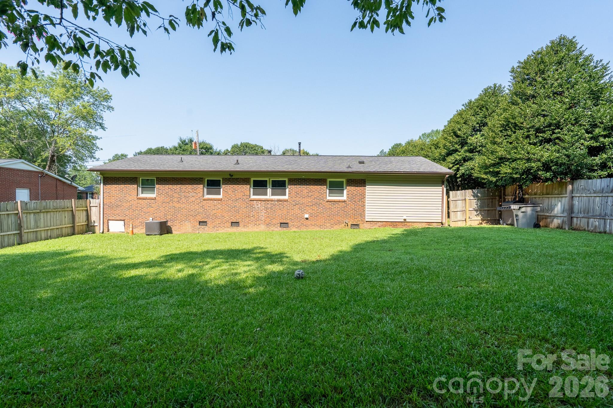 1038 Newcastle Road — Gastonia