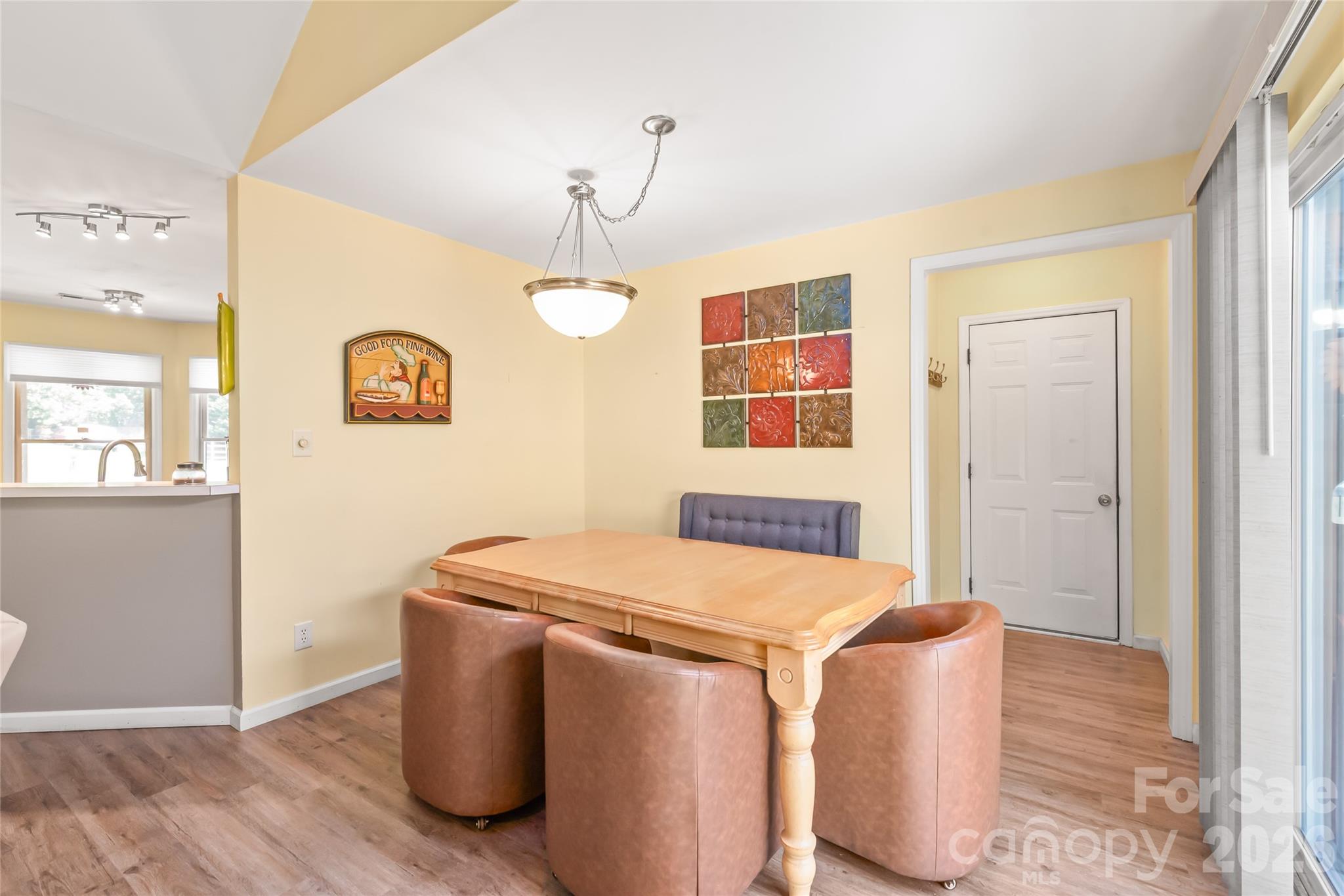 2241 Indian Cross Trail — Matthews