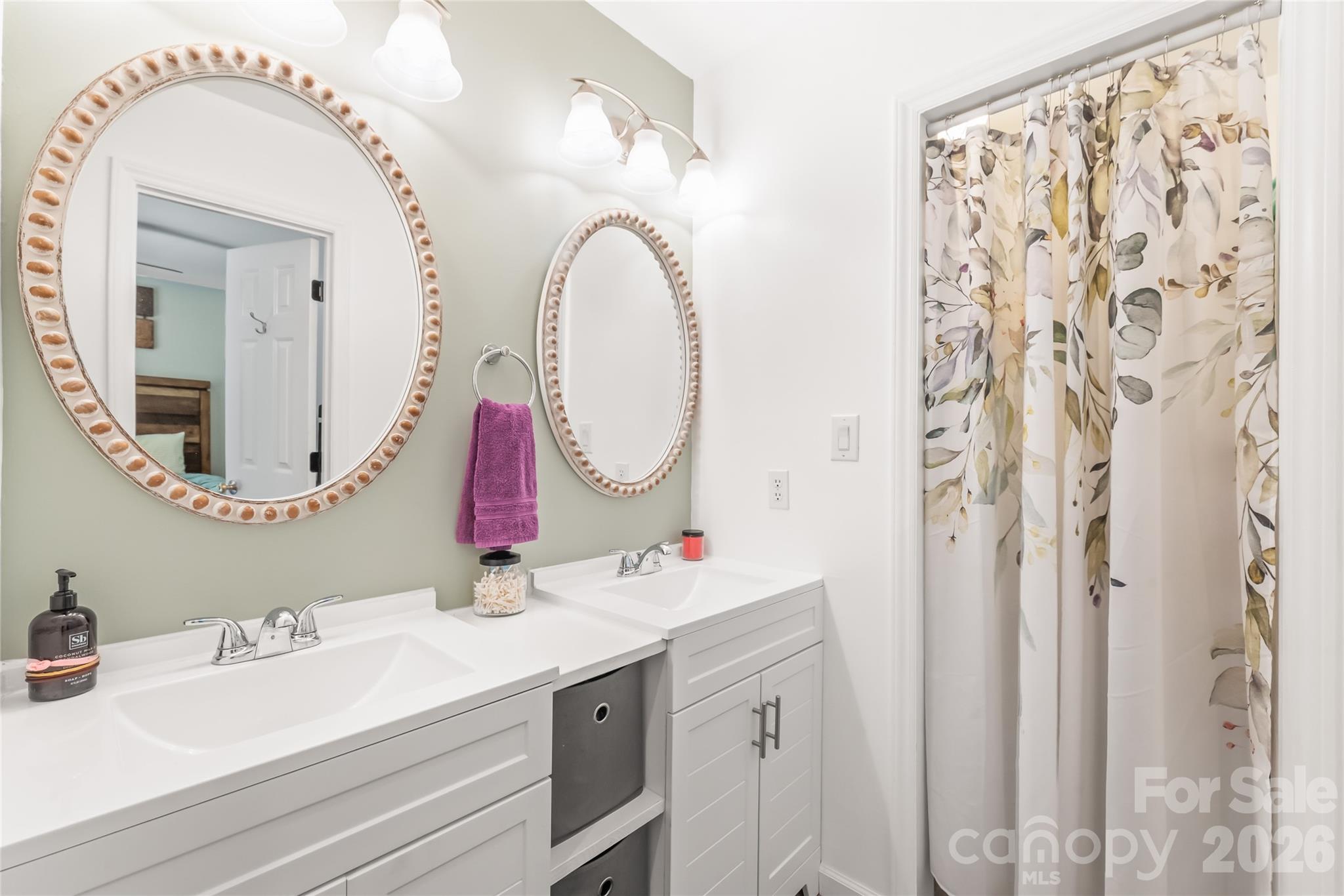 2241 Indian Cross Trail — Matthews