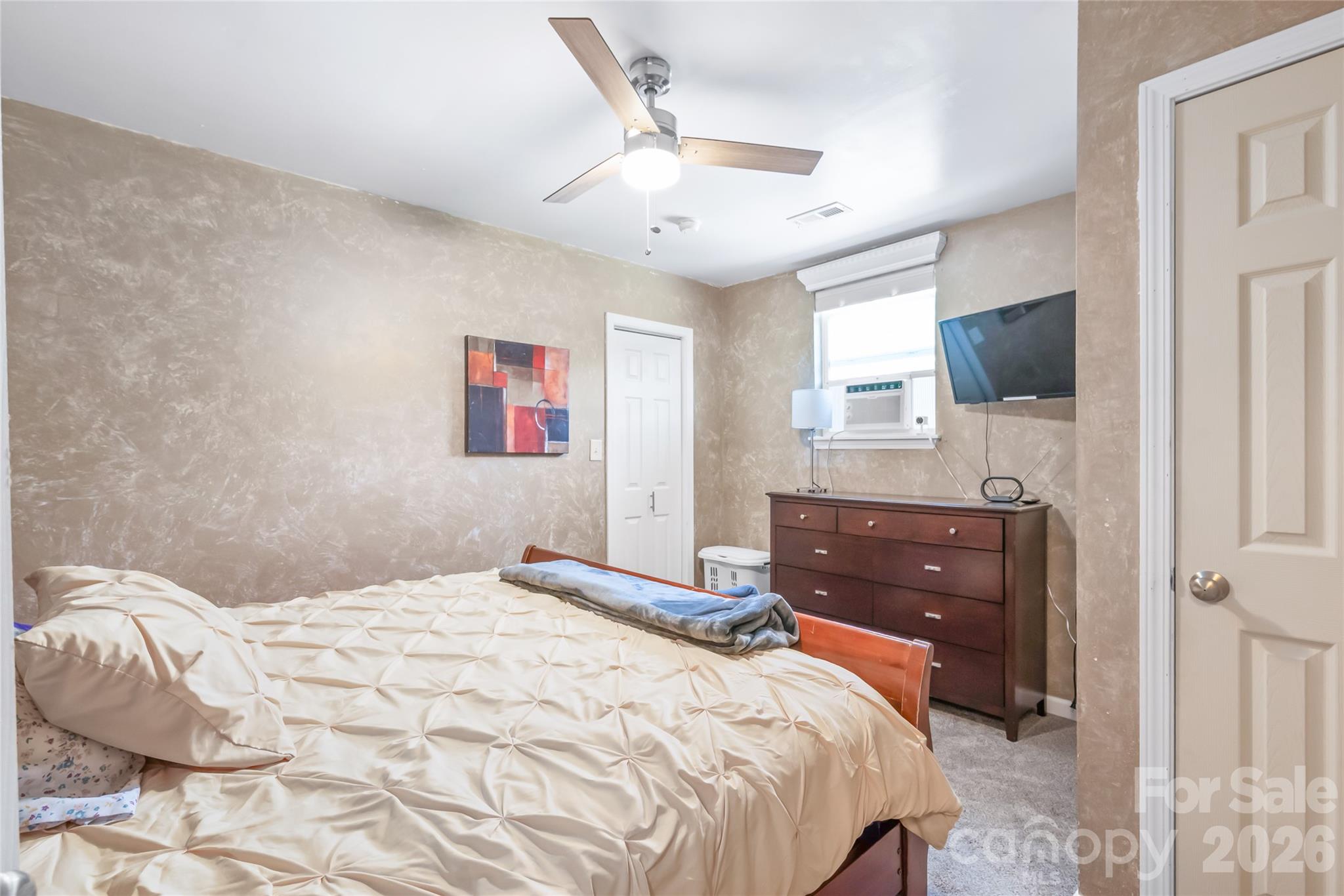 2241 Indian Cross Trail — Matthews