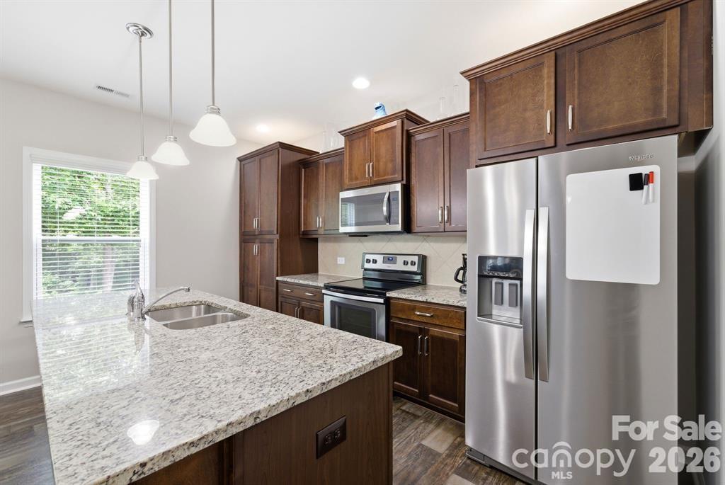 2628 Courtland Drive — Clover